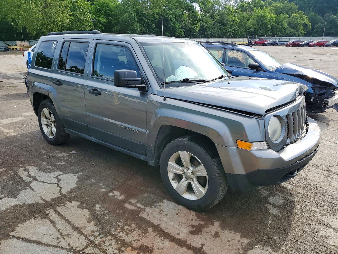 2012 Jeep Patriot Sport Gray vin: 1C4NJRBB2CD572318