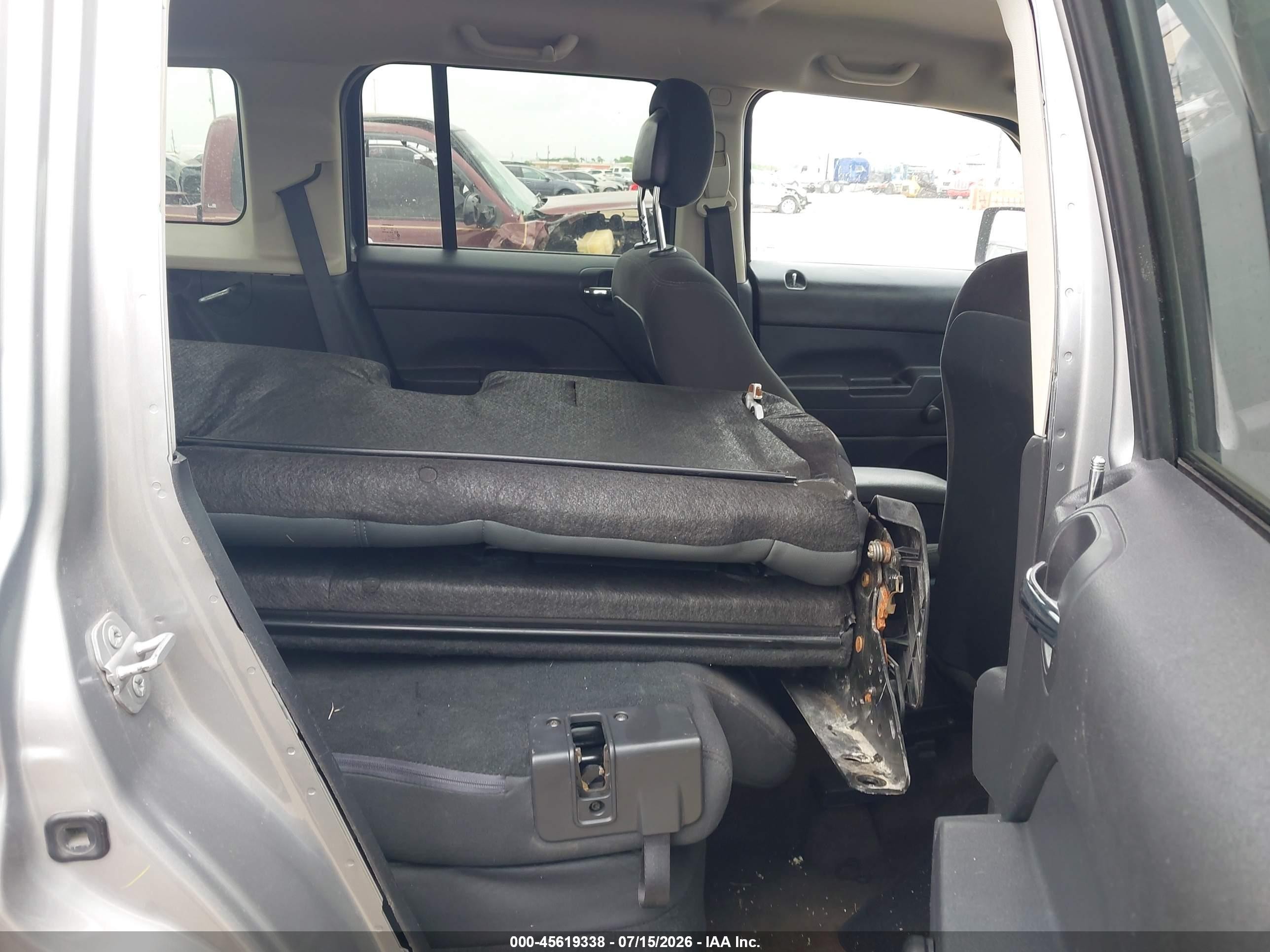 2015 Jeep Patriot Sport Silver vin: 1C4NJRBB2FD317558