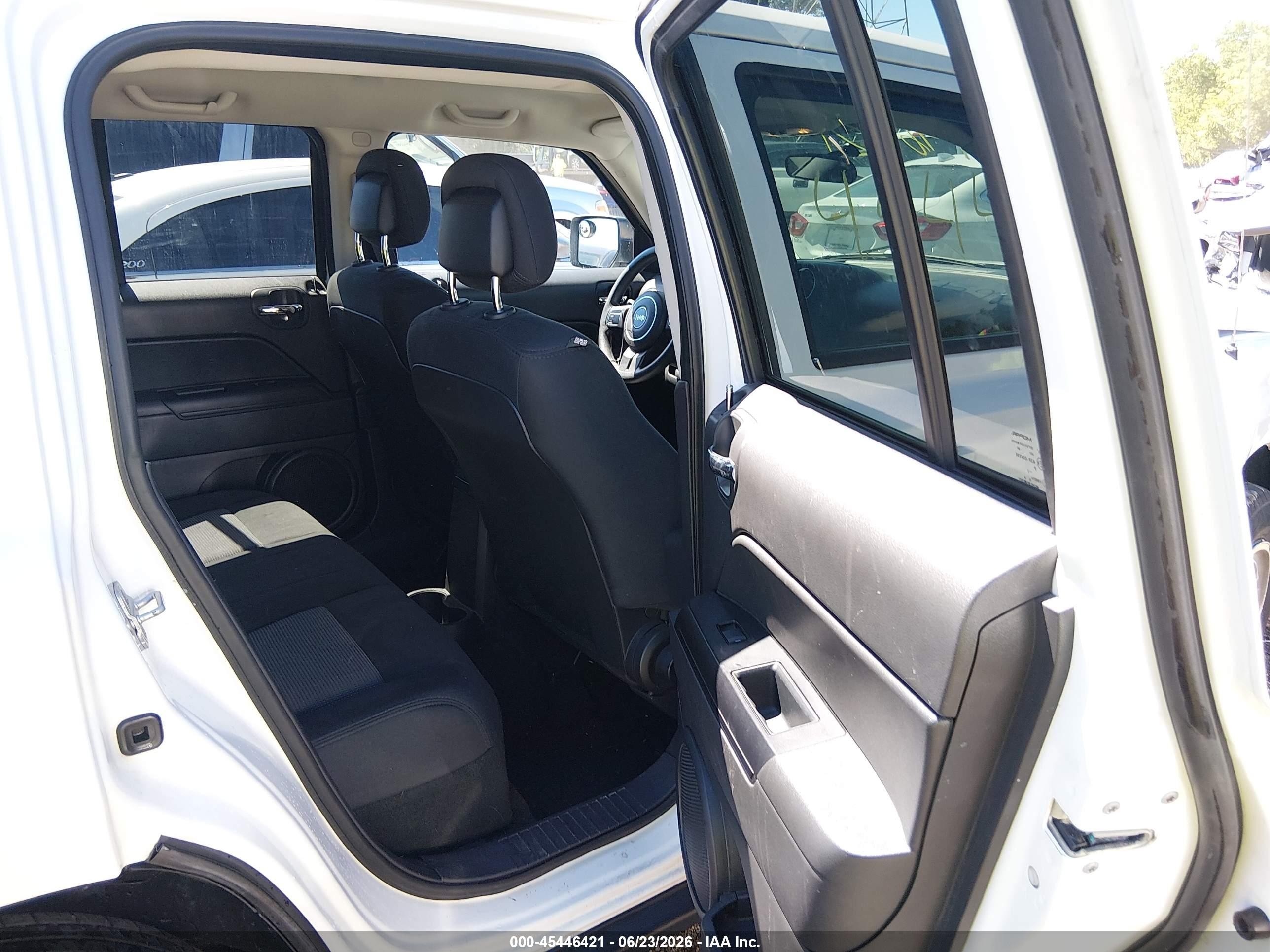 2014 Jeep Patriot Sport White vin: 1C4NJRBB3ED598185