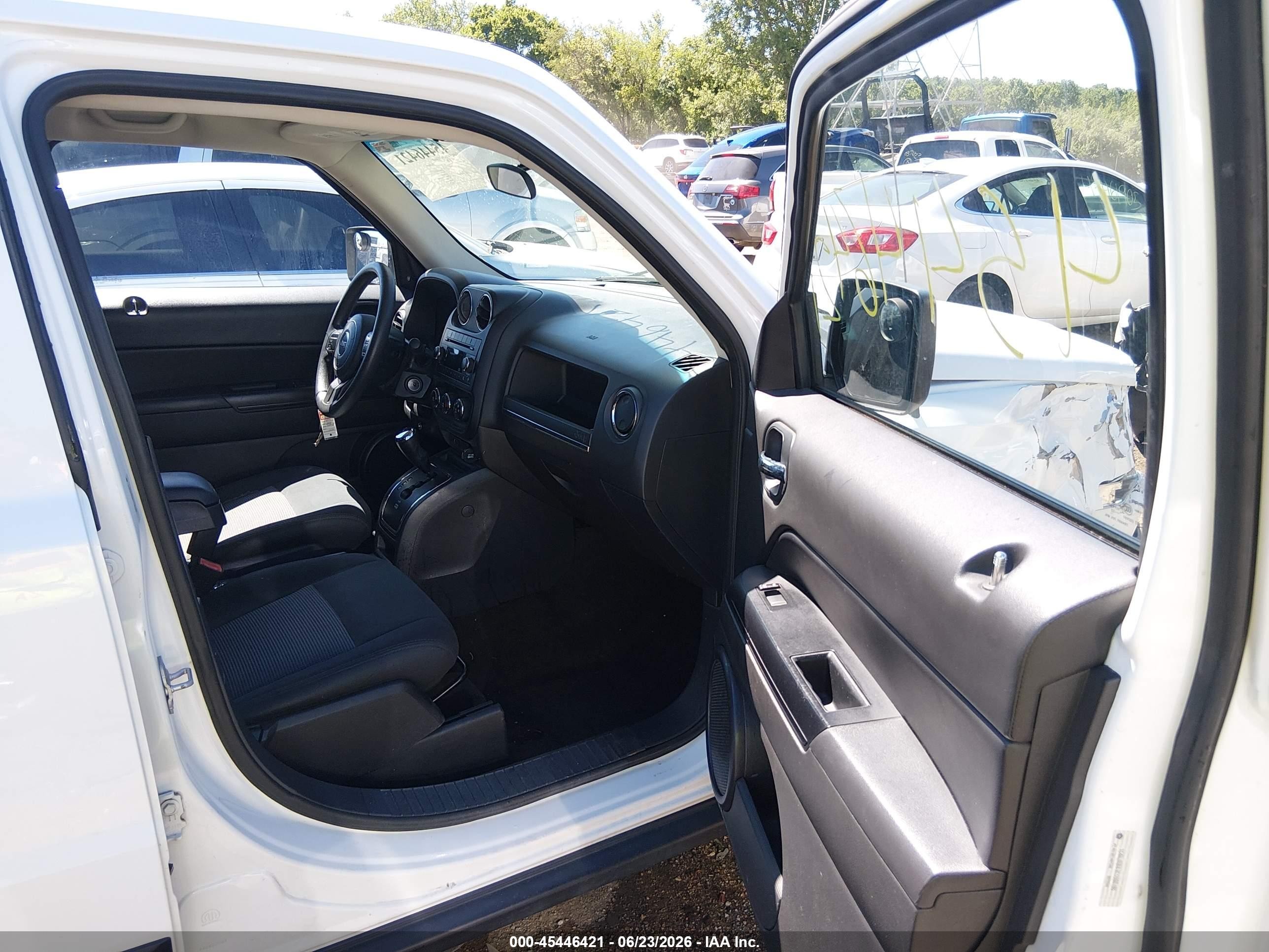 2014 Jeep Patriot Sport White vin: 1C4NJRBB3ED598185