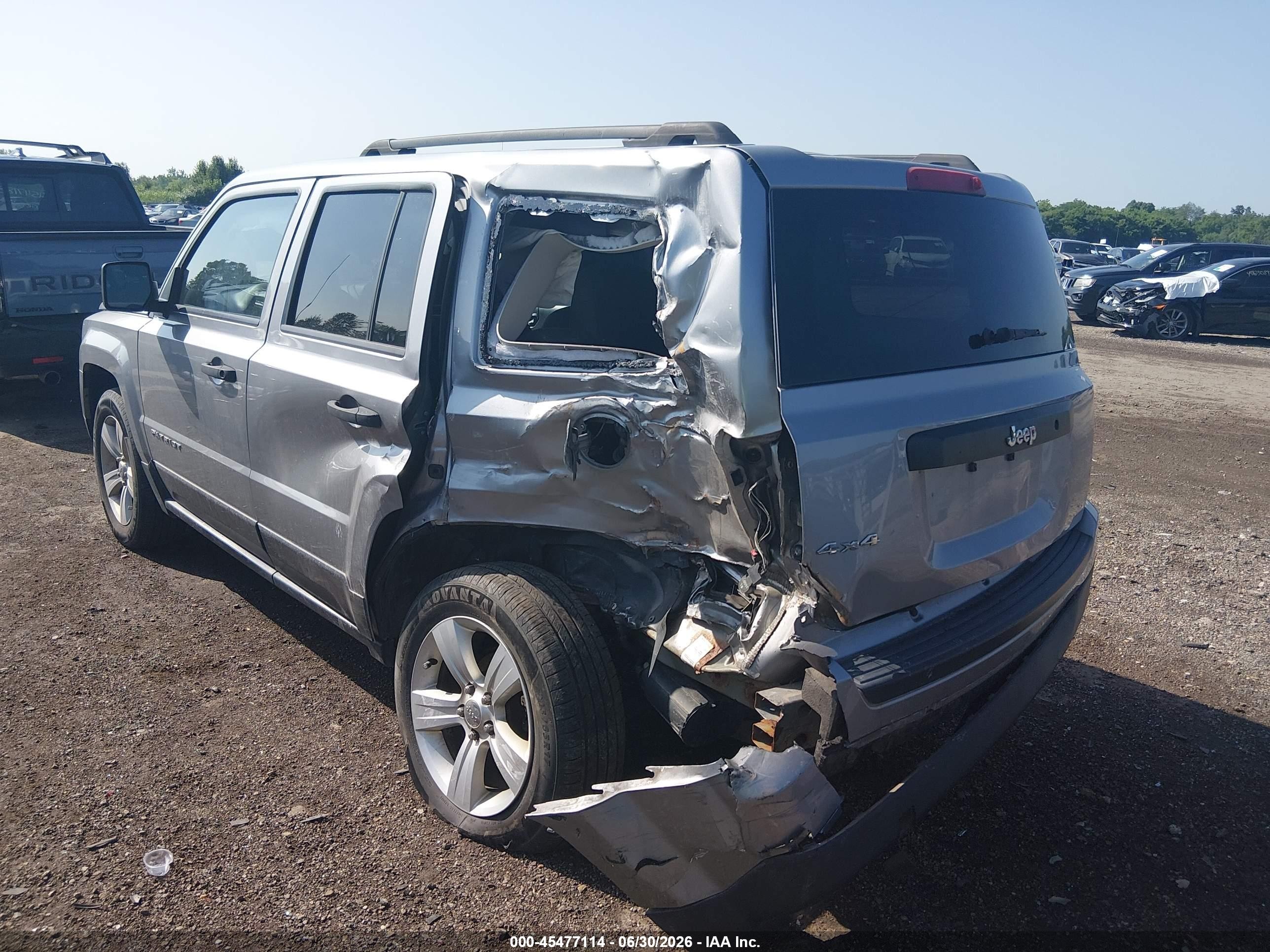 2014 Jeep Patriot Sport Серебряный vin: 1C4NJRBB3ED751812