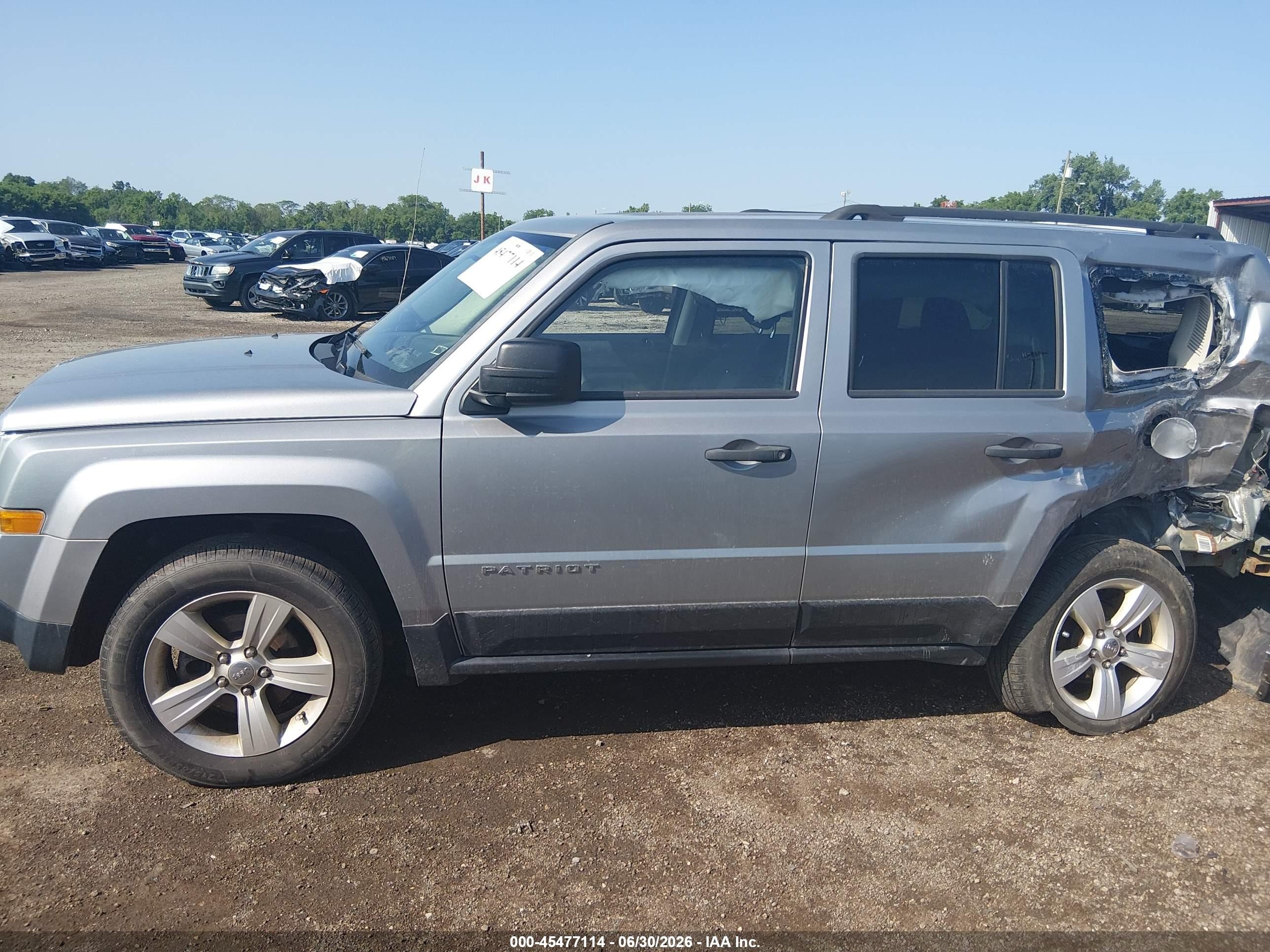2014 Jeep Patriot Sport Серебряный vin: 1C4NJRBB3ED751812