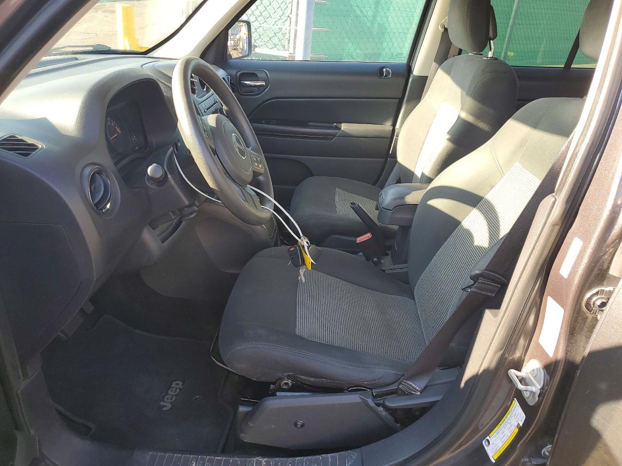 2015 Jeep Patriot Sport Gray vin: 1C4NJRBB3FD217548