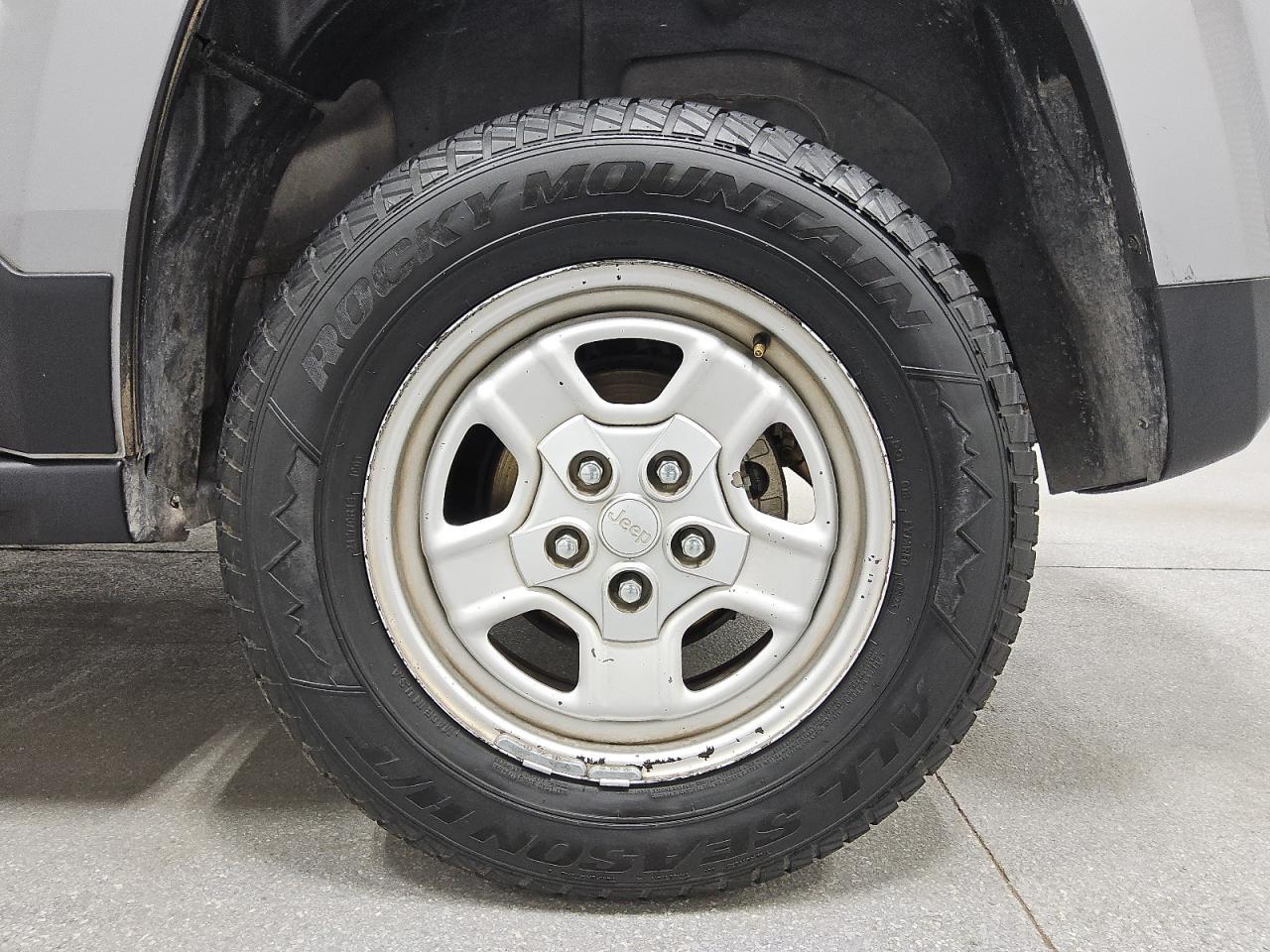 2015 Jeep Patriot Sport Silver vin: 1C4NJRBB3FD425722 Damage: Left Rear Wheel, Curb Rash, 6 To 7 Inches