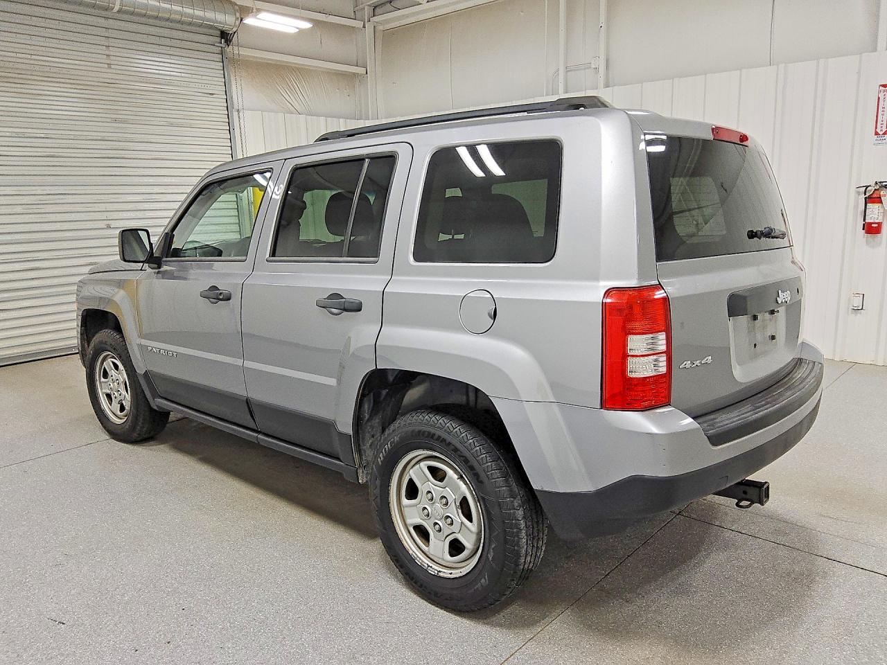 2015 Jeep Patriot Sport Silver vin: 1C4NJRBB3FD425722