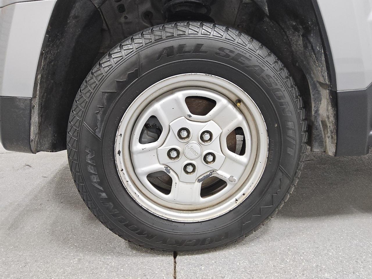 2015 Jeep Patriot Sport Silver vin: 1C4NJRBB3FD425722 Damage: Left Front Wheel, Curb Rash, 3 To 4 Inches