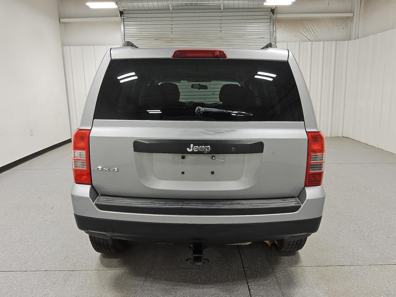 2015 Jeep Patriot Sport Silver vin: 1C4NJRBB3FD425722 Damage: Trailer Hitch, Aftermarket, Acceptable