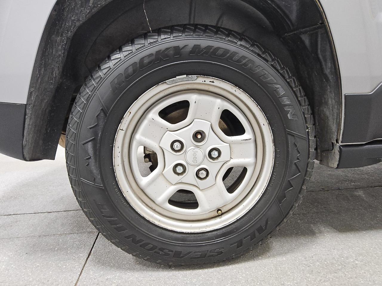 2015 Jeep Patriot Sport Silver vin: 1C4NJRBB3FD425722 Damage: Right Rear Wheel, Curb Rash, 7 To 8 Inches