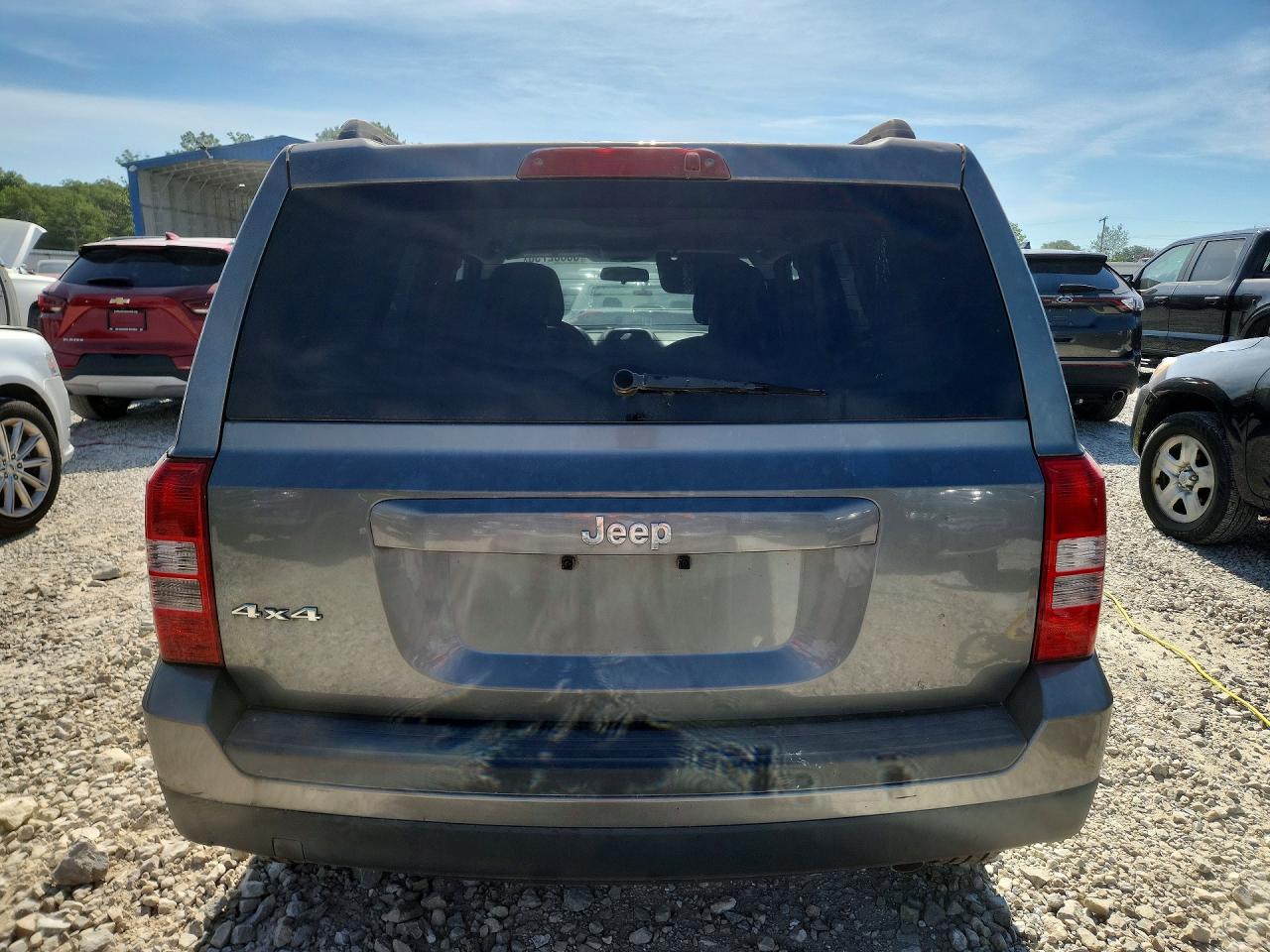 2012 Jeep Patriot Sport Gray vin: 1C4NJRBB4CD613323