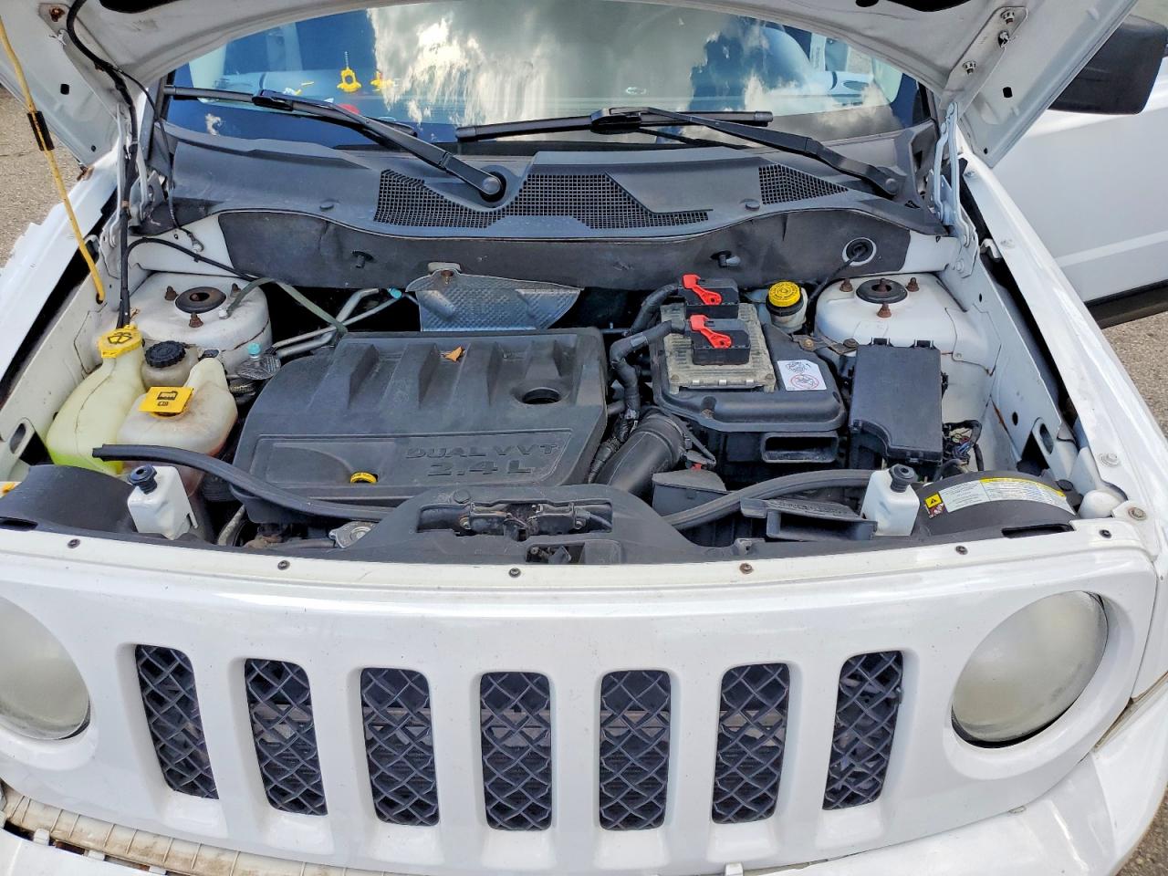 2012 Jeep Patriot Sport White vin: 1C4NJRBB4CD630123