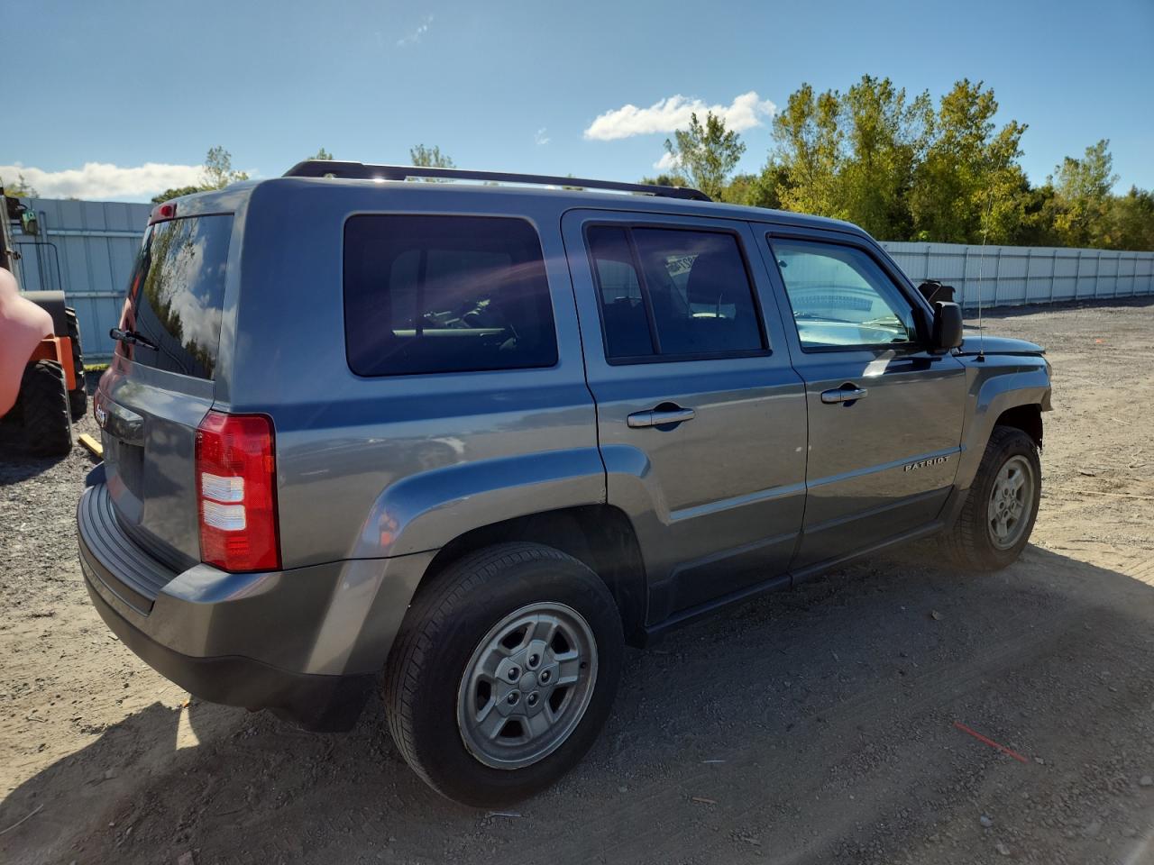 2012 Jeep Patriot Sport Gray vin: 1C4NJRBB4CD636178