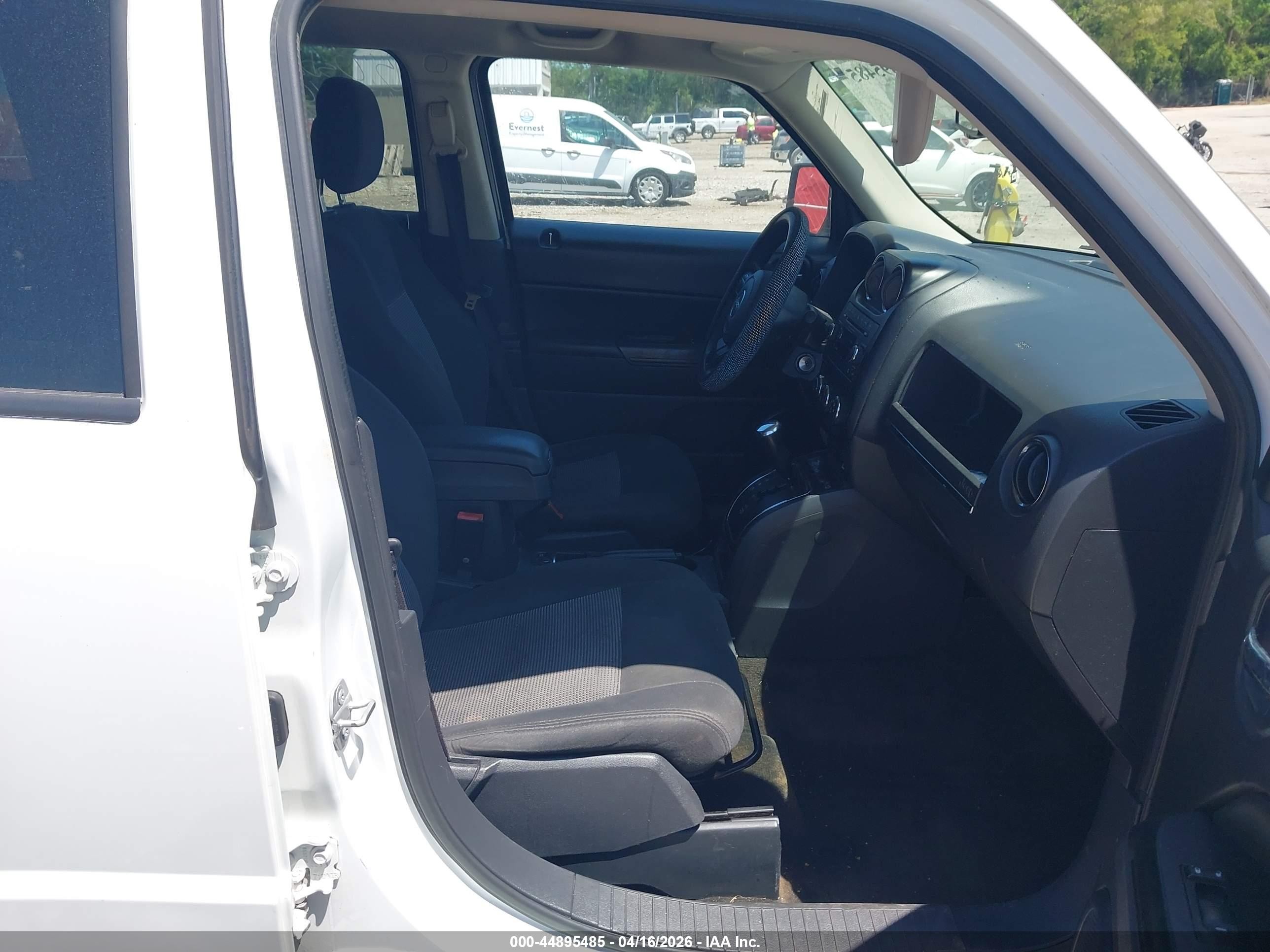 2016 Jeep Patriot Sport White vin: 1C4NJRBB4GD573279