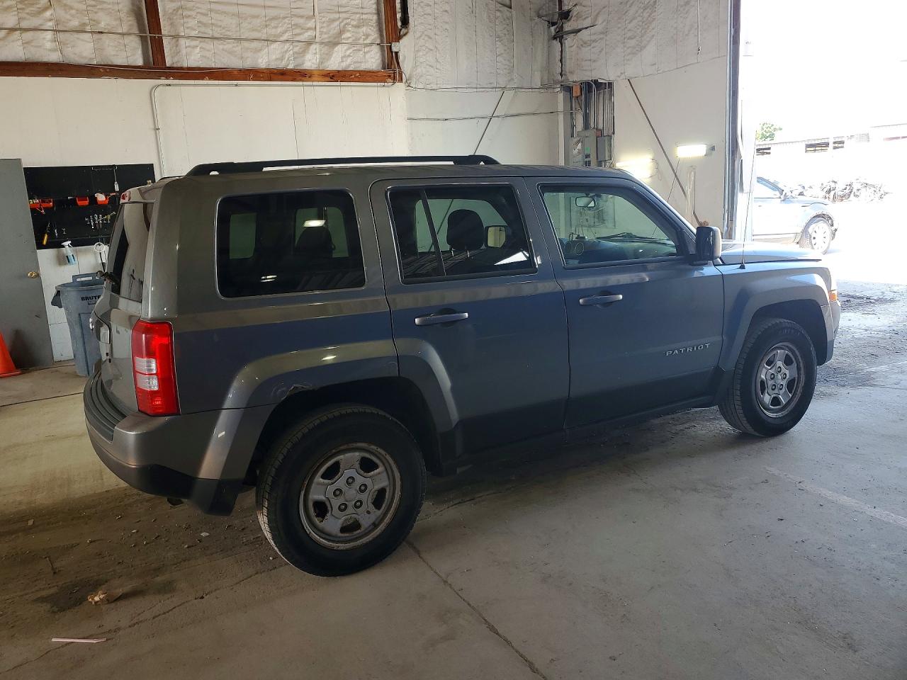 2013 Jeep Patriot Sport Gray vin: 1C4NJRBB5DD271656