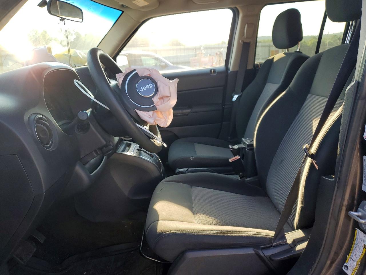2015 Jeep Patriot Sport Gray vin: 1C4NJRBB6FD269157