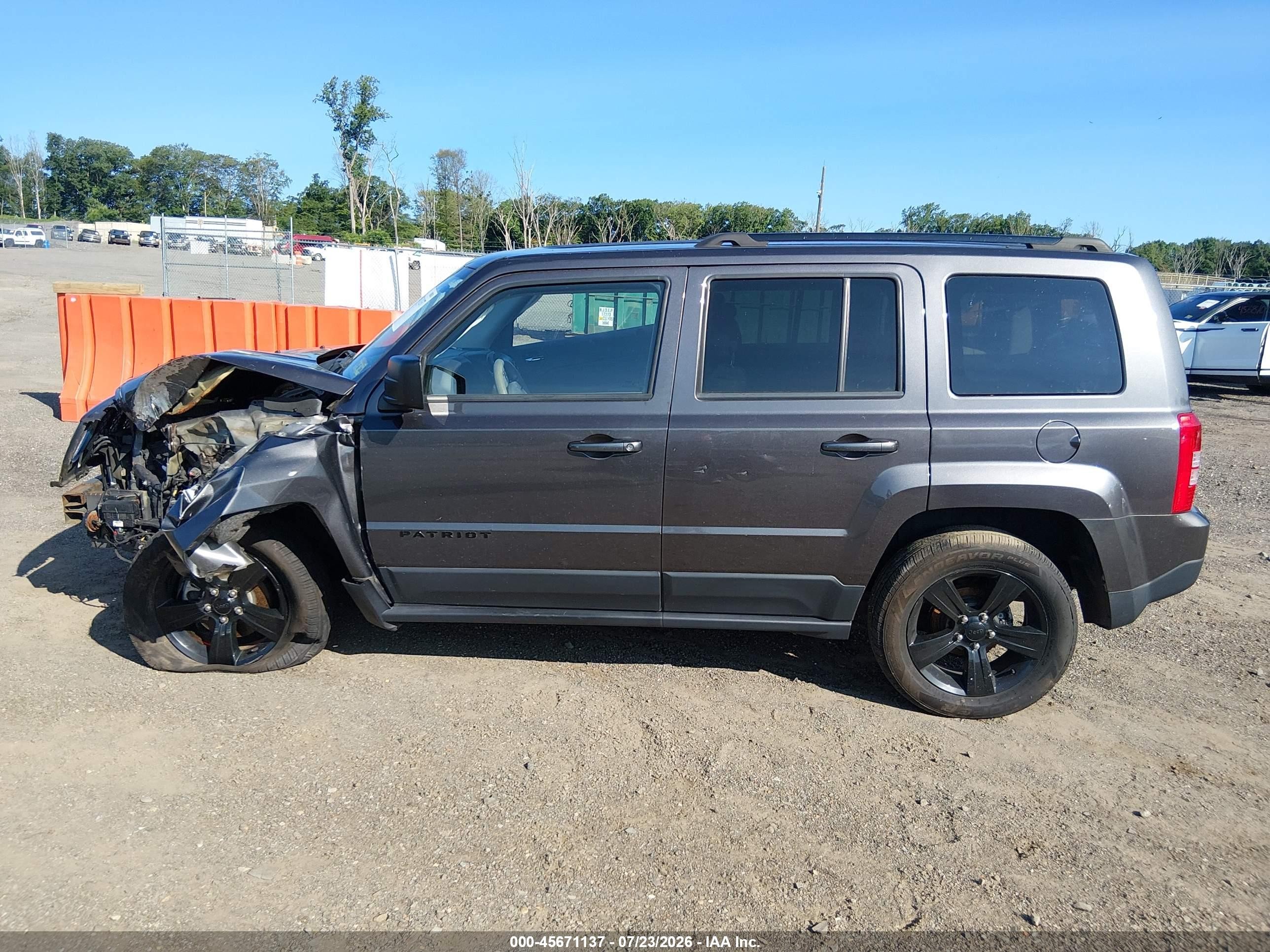 2015 Jeep Patriot Altitude Edition Серый vin: 1C4NJRBB6FD347839