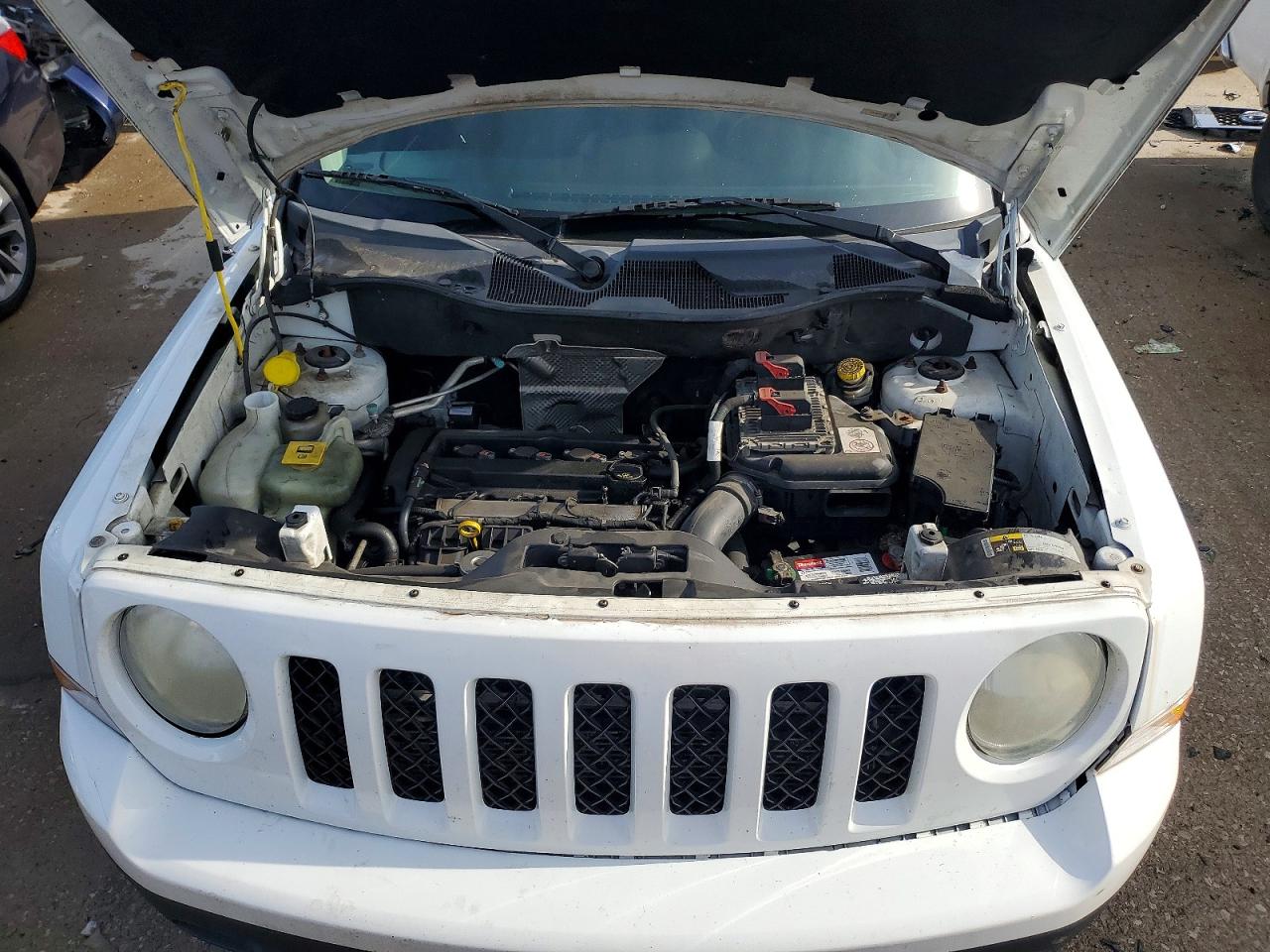 2014 Jeep Patriot Sport White vin: 1C4NJRBB7ED728811