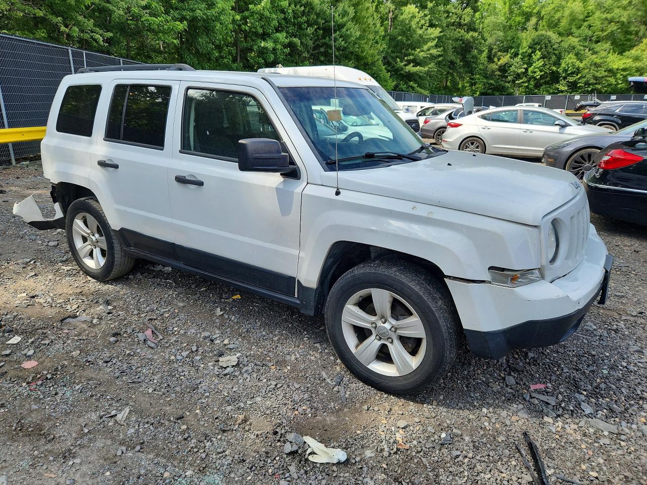 2015 Jeep Patriot Sport White vin: 1C4NJRBB7FD218587