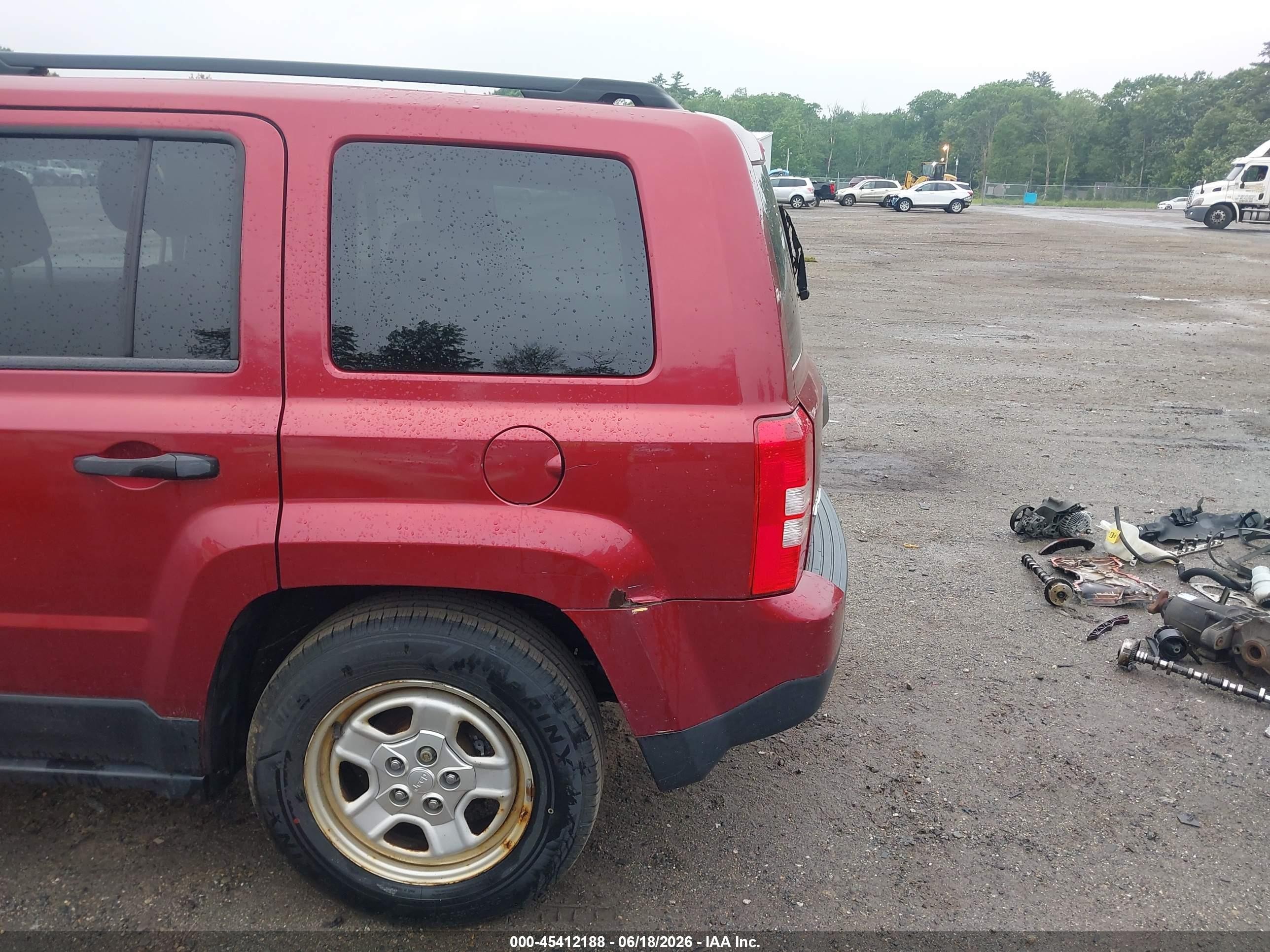 2015 Jeep Patriot Sport Red vin: 1C4NJRBB7FD366075