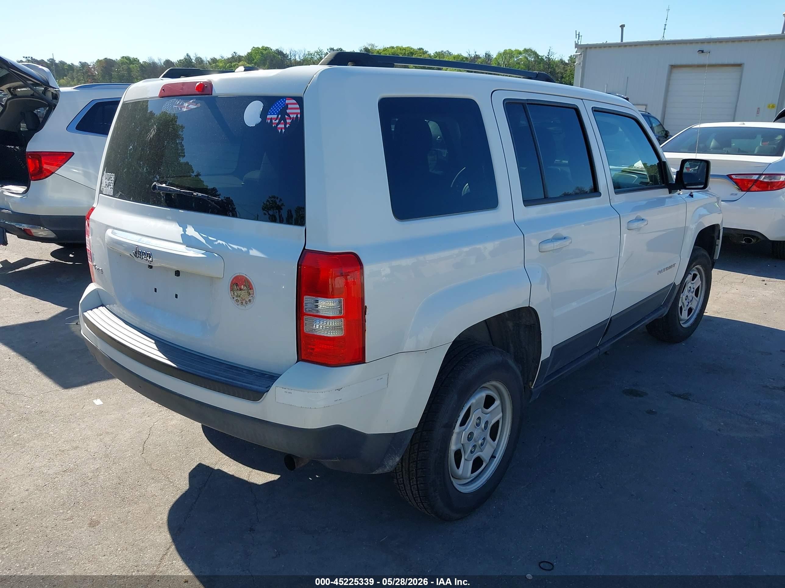 2016 Jeep Patriot Sport Белый vin: 1C4NJRBB7GD755798