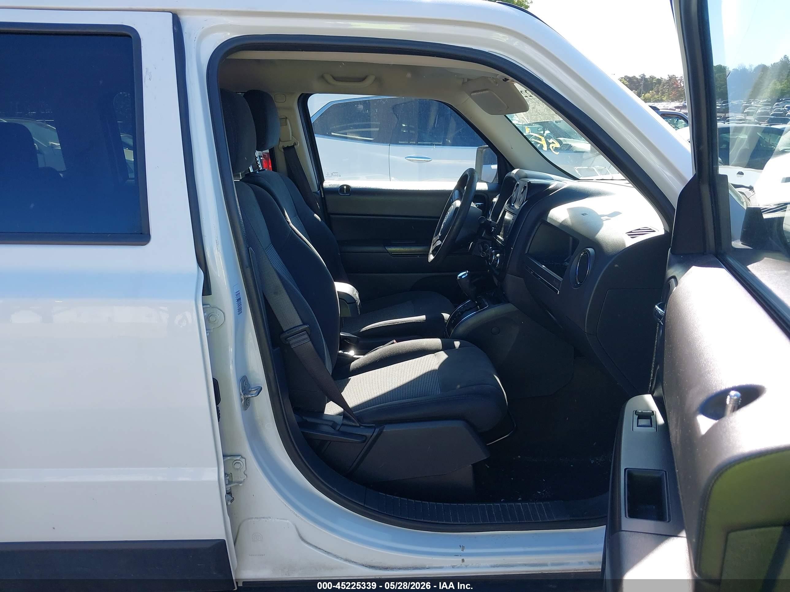 2016 Jeep Patriot Sport Белый vin: 1C4NJRBB7GD755798
