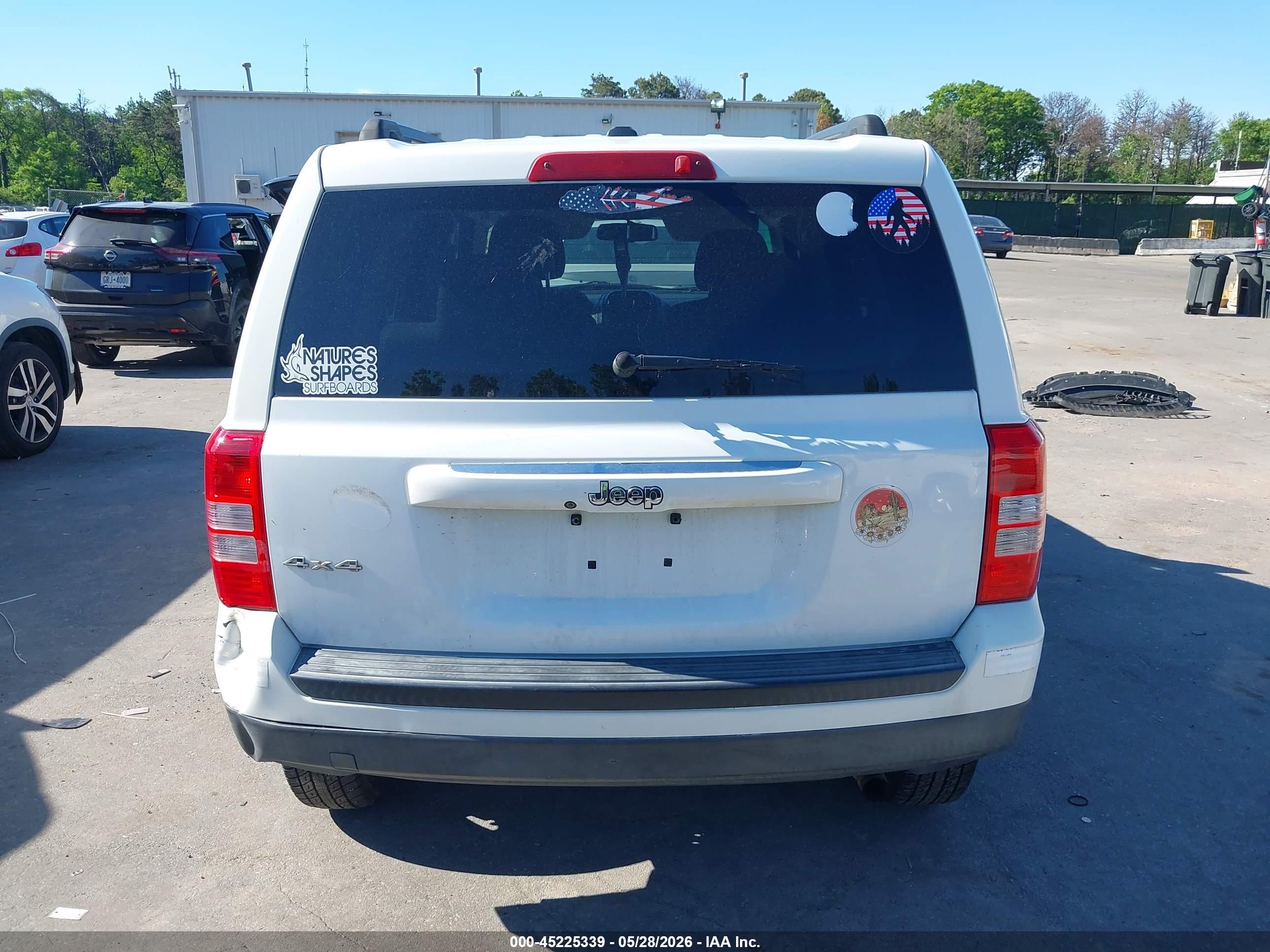 2016 Jeep Patriot Sport Белый vin: 1C4NJRBB7GD755798