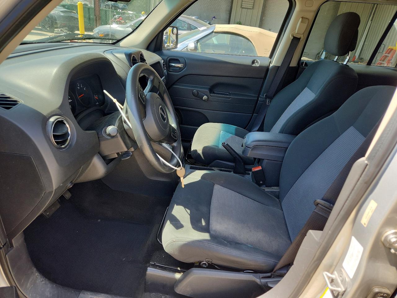 2013 Jeep Patriot Sport Silver vin: 1C4NJRBB8DD168182