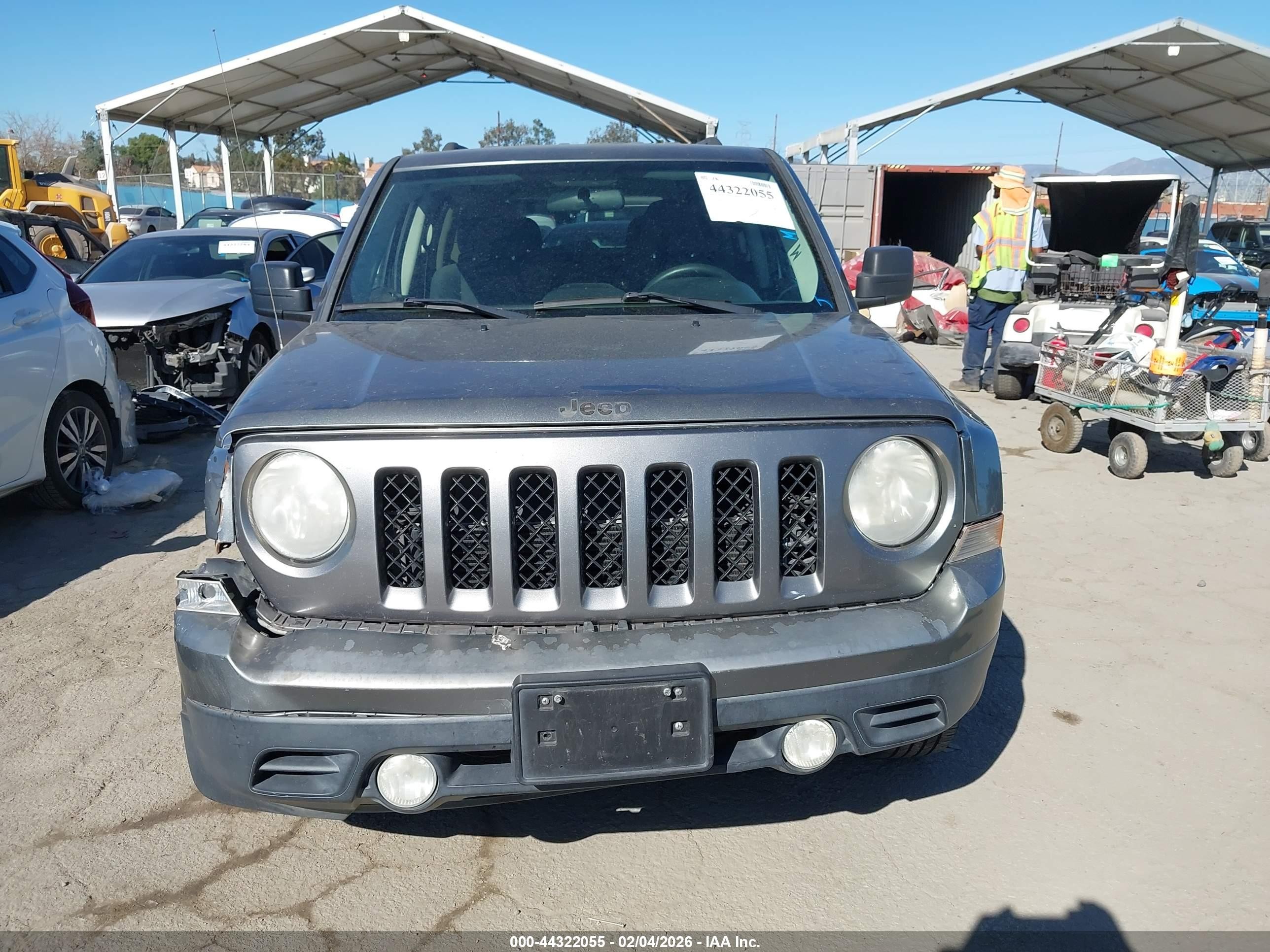 2013 Jeep Patriot Sport Gray vin: 1C4NJRBB8DD203075