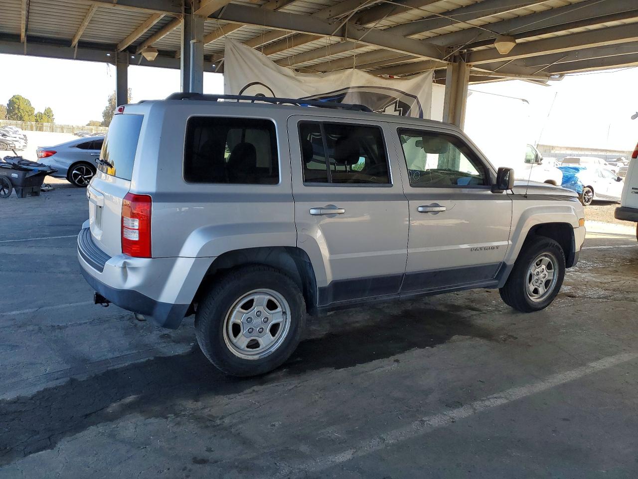 2014 Jeep Patriot Sport Gray vin: 1C4NJRBB8ED511462