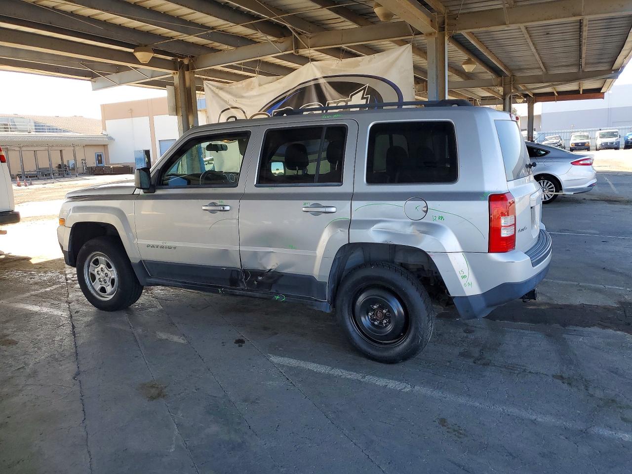 2014 Jeep Patriot Sport Gray vin: 1C4NJRBB8ED511462