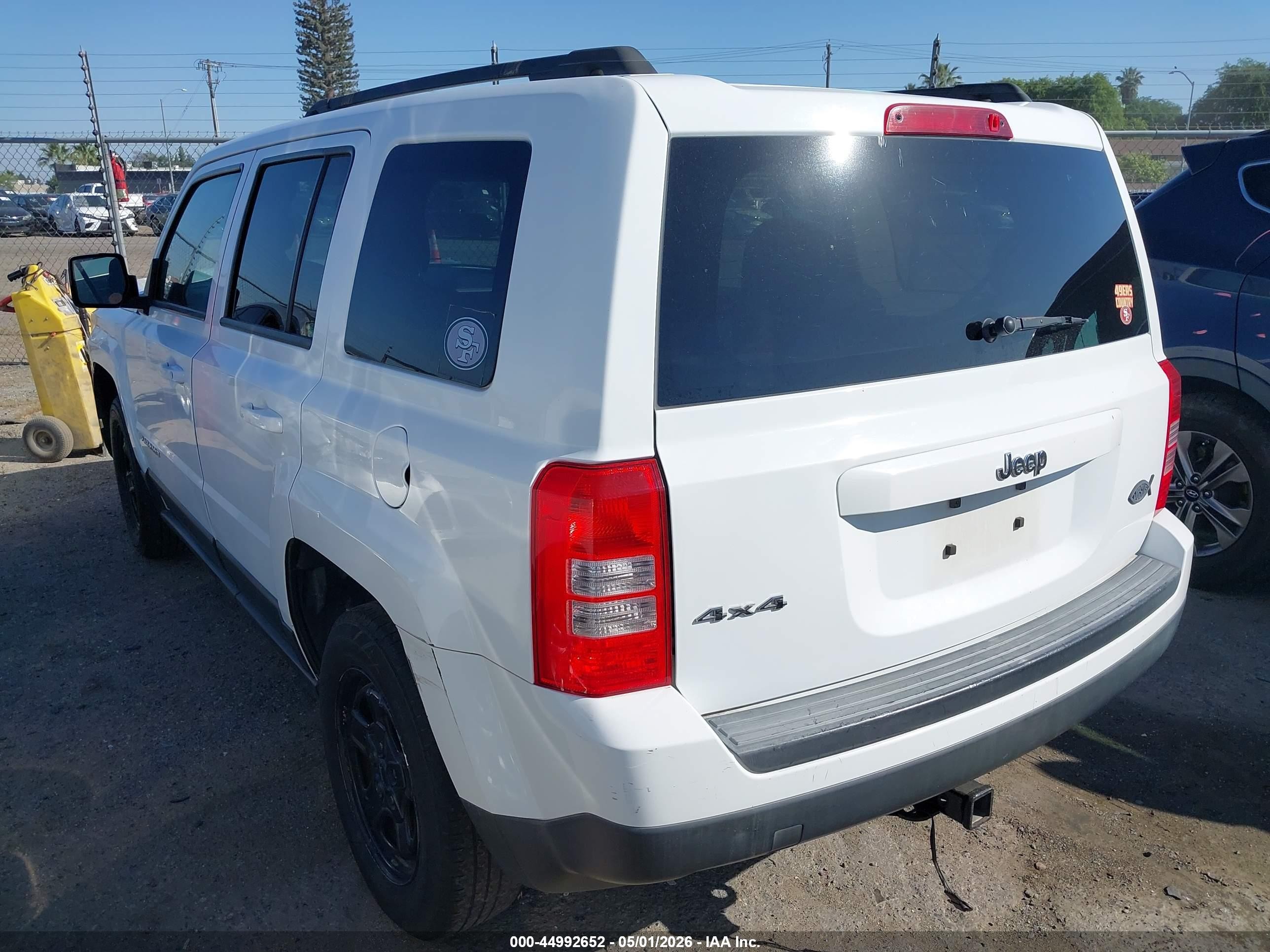 2014 Jeep Patriot Sport White vin: 1C4NJRBB8ED842591