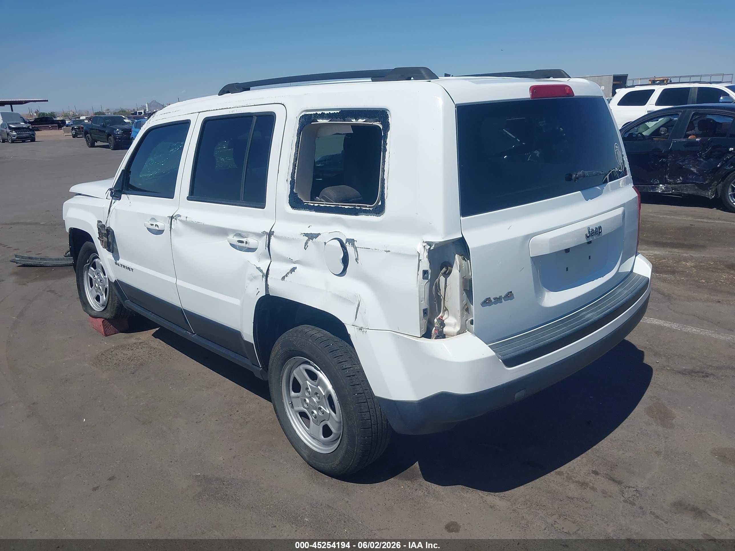 2015 Jeep Patriot Sport White vin: 1C4NJRBB8FD270343