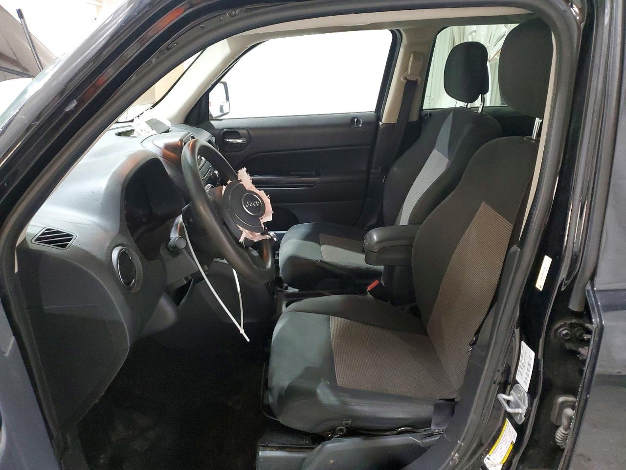 2012 Jeep Patriot Sport White vin: 1C4NJRBB9CD584160