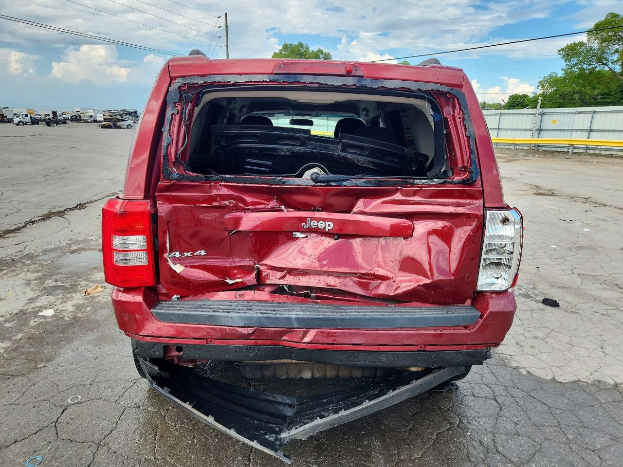 2015 Jeep Patriot Sport Red vin: 1C4NJRBB9FD269167