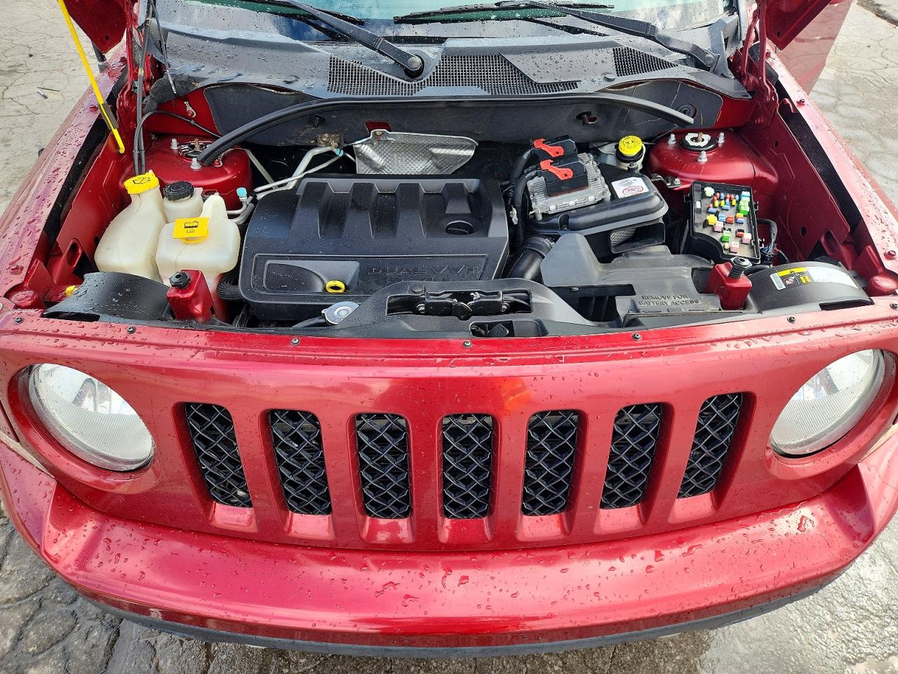 2015 Jeep Patriot Sport Red vin: 1C4NJRBB9FD269167