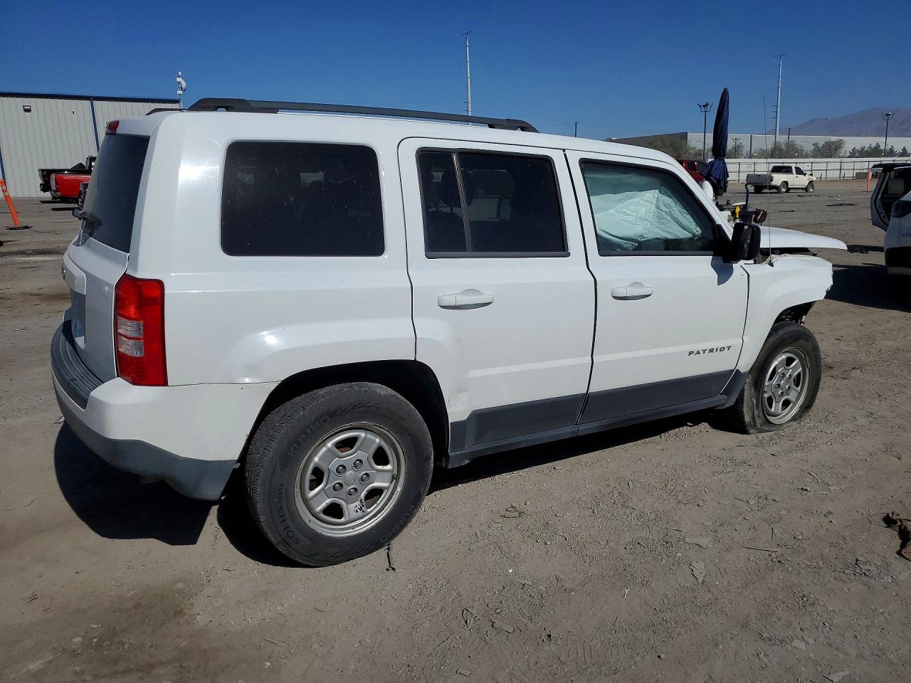 2015 Jeep Patriot Sport White vin: 1C4NJRBB9FD283926