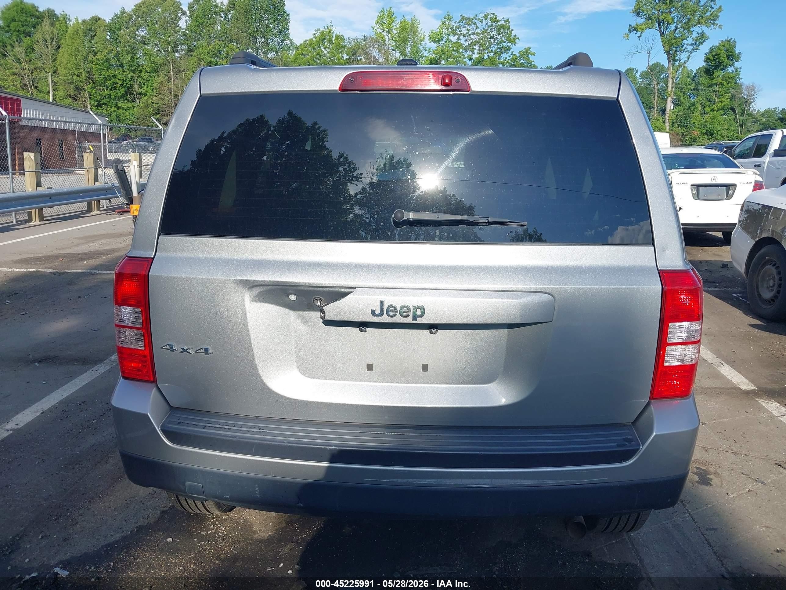 2015 Jeep Patriot Sport Серый vin: 1C4NJRBB9FD308114