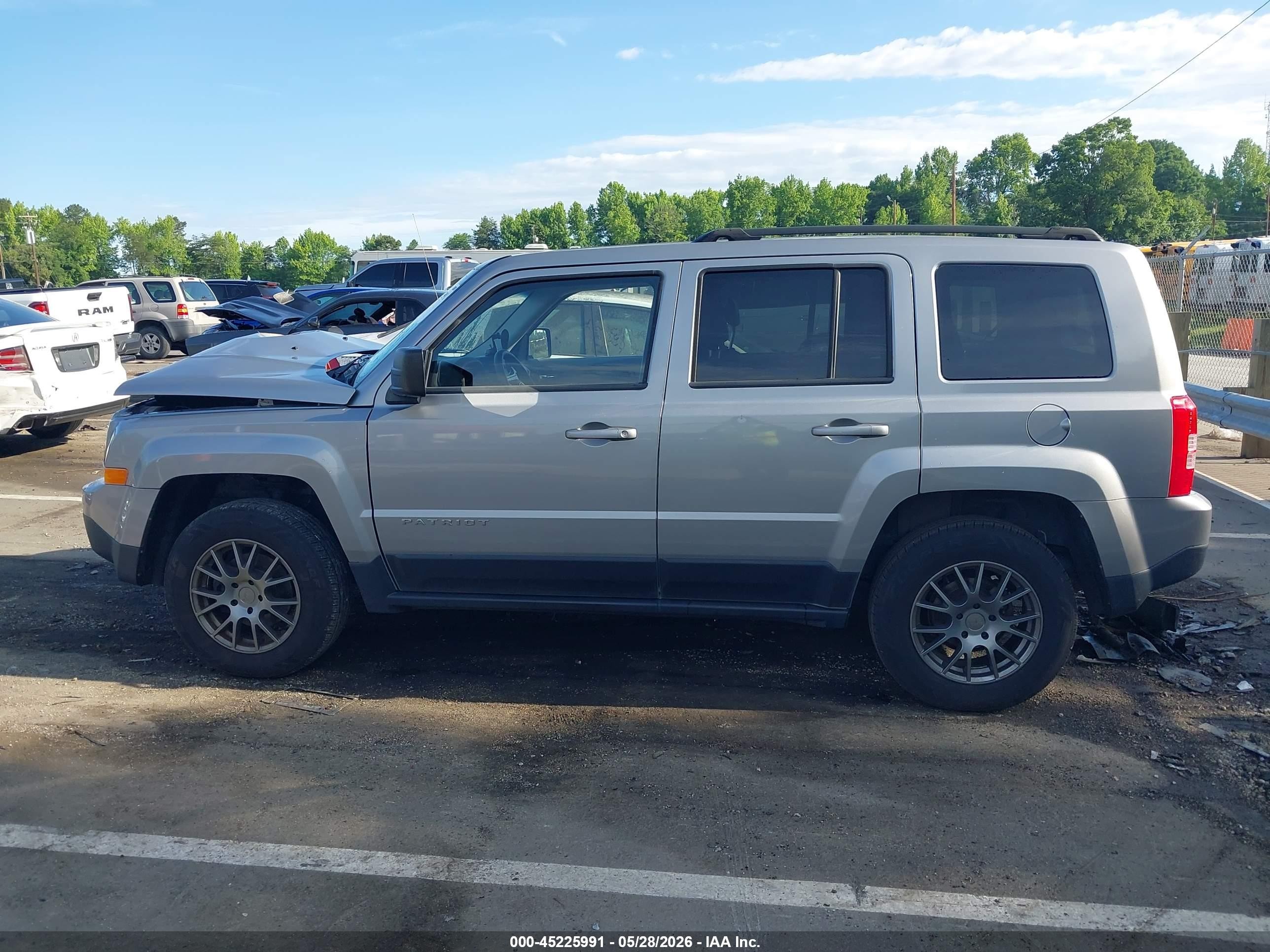 2015 Jeep Patriot Sport Серый vin: 1C4NJRBB9FD308114