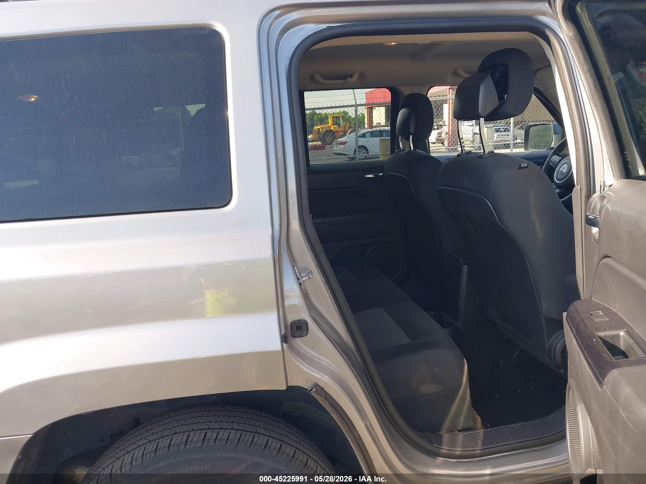 2015 Jeep Patriot Sport Серый vin: 1C4NJRBB9FD308114