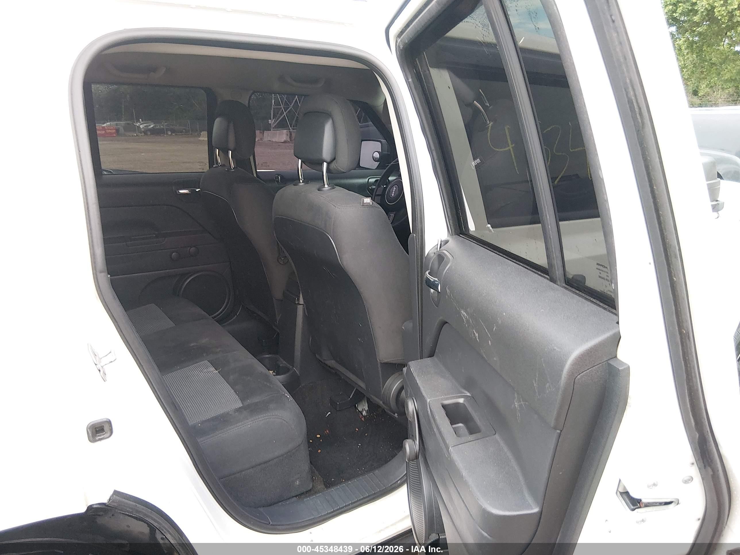 2015 Jeep Patriot Sport White vin: 1C4NJRBB9FD424168