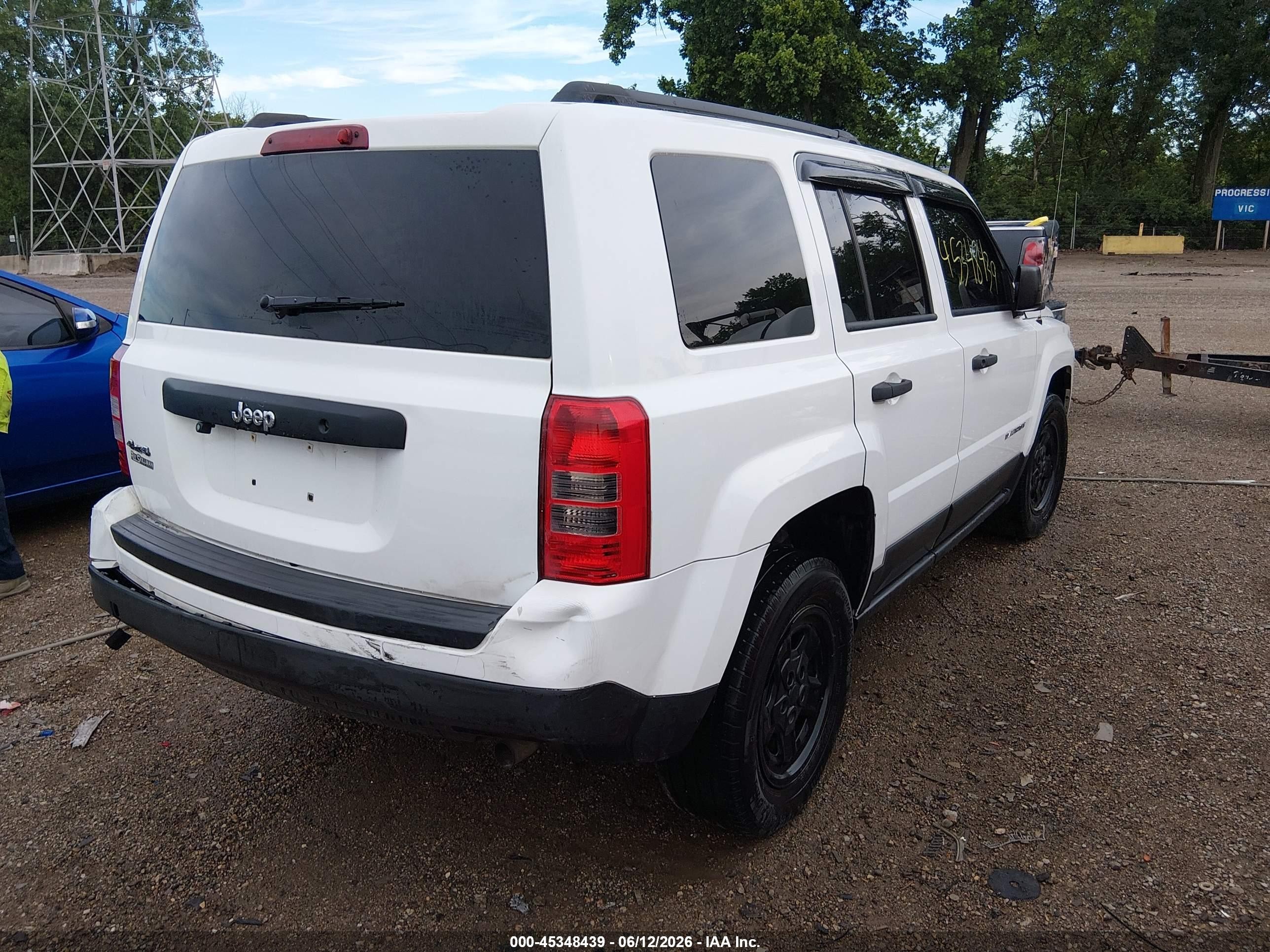 2015 Jeep Patriot Sport White vin: 1C4NJRBB9FD424168