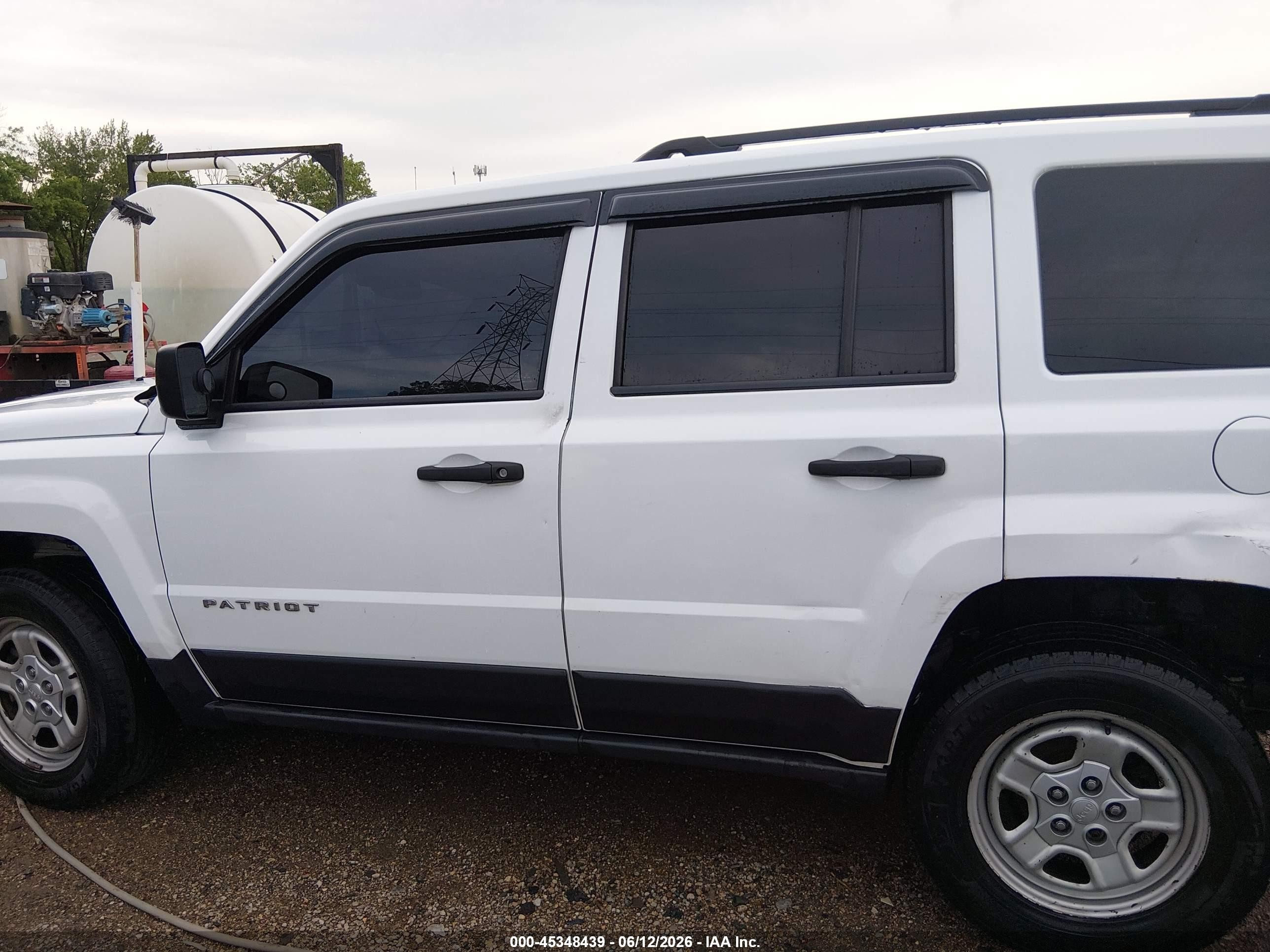 2015 Jeep Patriot Sport White vin: 1C4NJRBB9FD424168