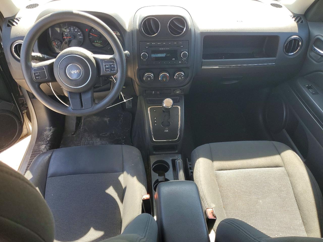 2013 Jeep Patriot Sport Silver vin: 1C4NJRBBXDD129366