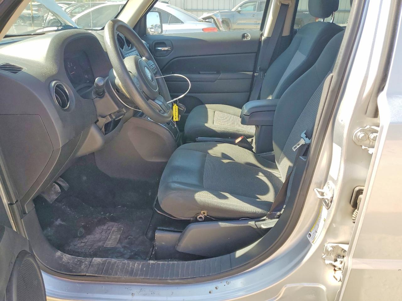 2013 Jeep Patriot Sport Silver vin: 1C4NJRBBXDD129366