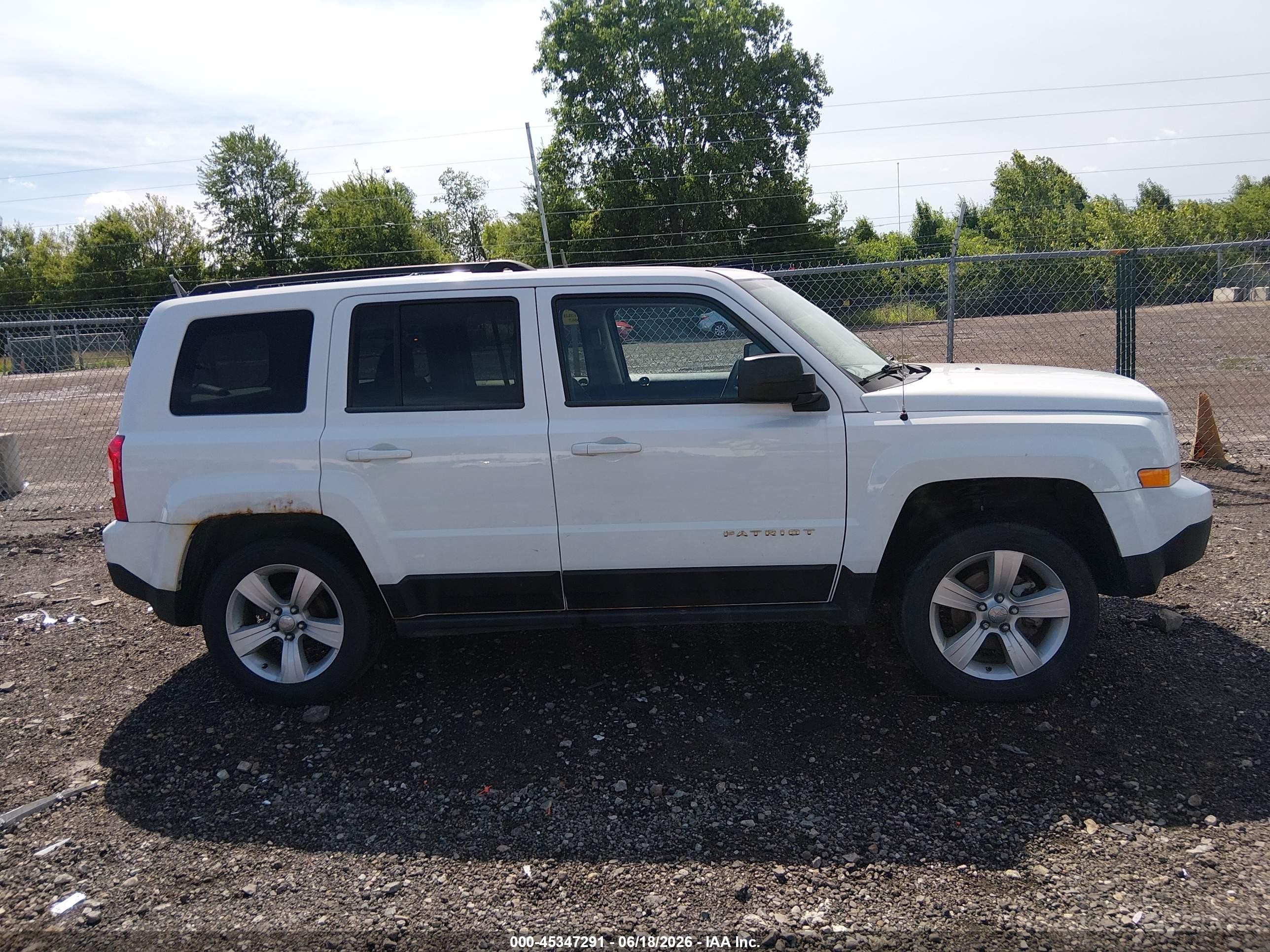 2014 Jeep Patriot Sport White vin: 1C4NJRBBXED534032