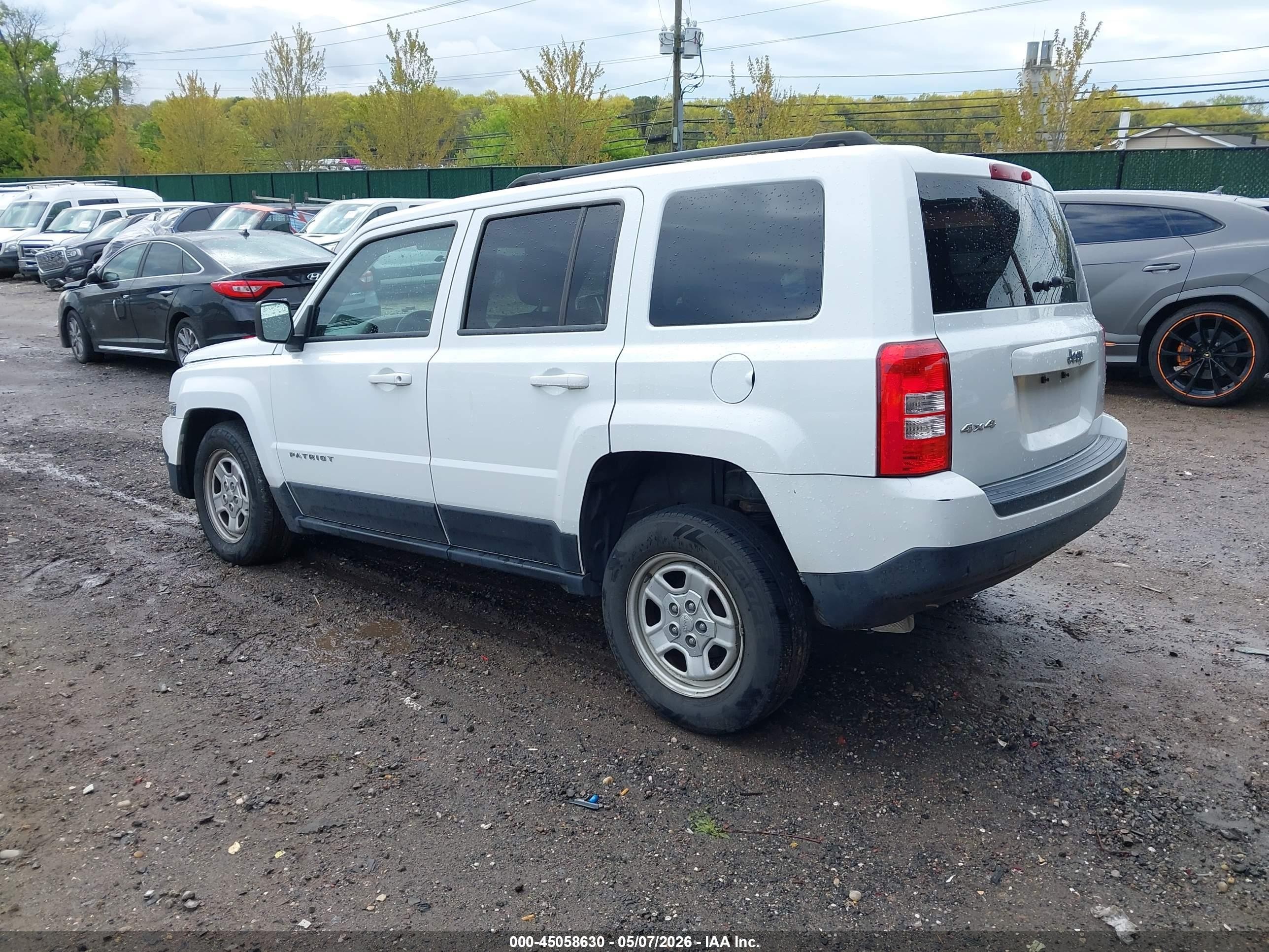 2014 Jeep Patriot Sport White vin: 1C4NJRBBXED808684