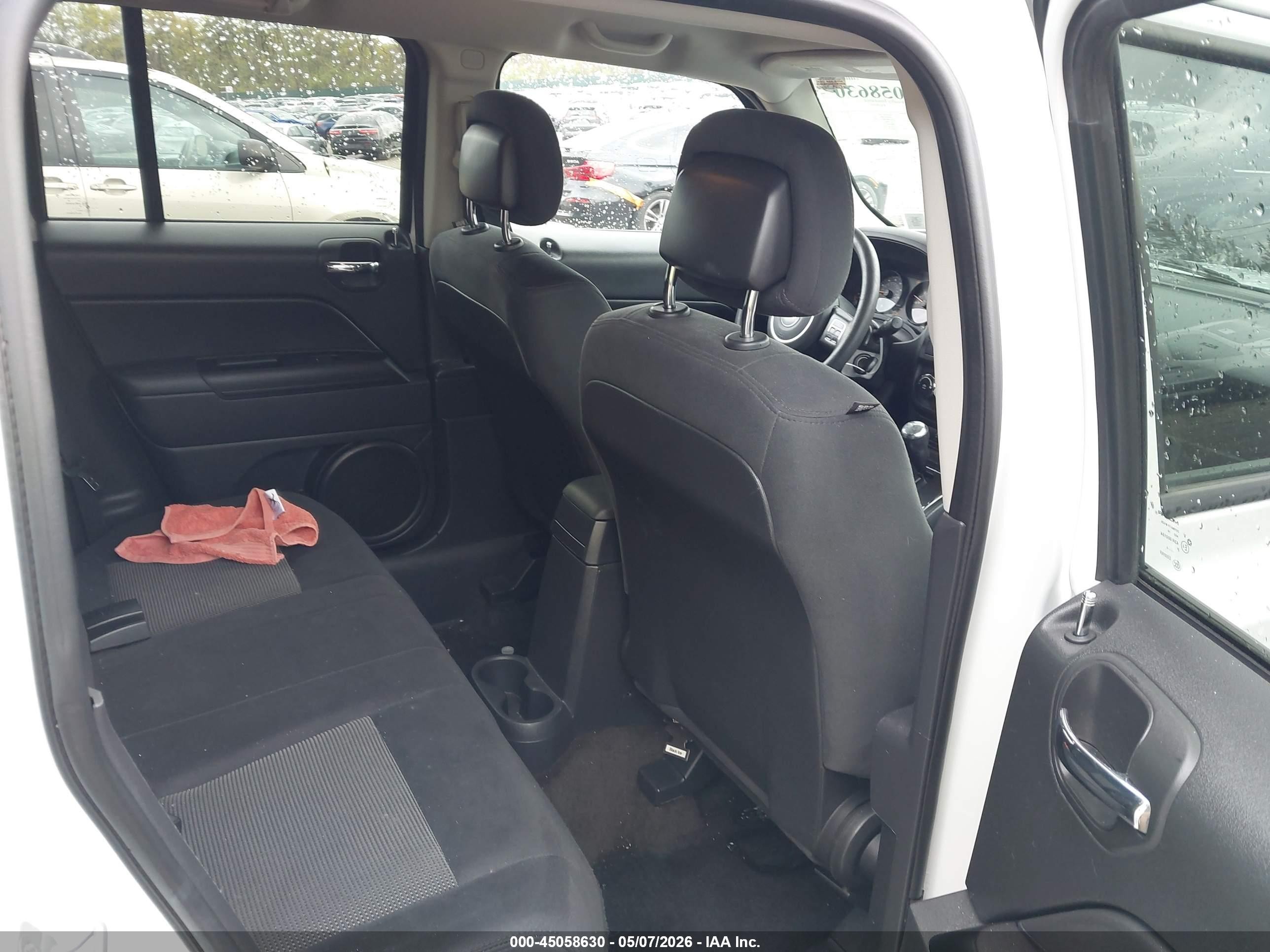 2014 Jeep Patriot Sport White vin: 1C4NJRBBXED808684