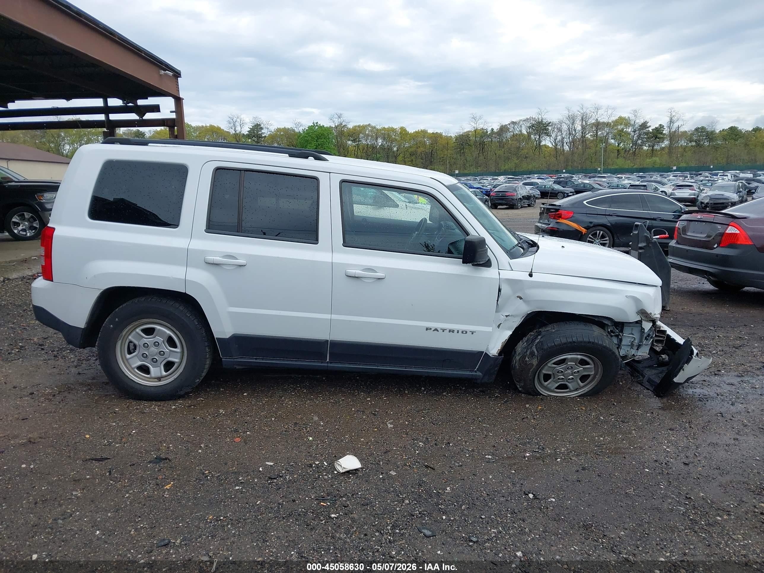 2014 Jeep Patriot Sport White vin: 1C4NJRBBXED808684