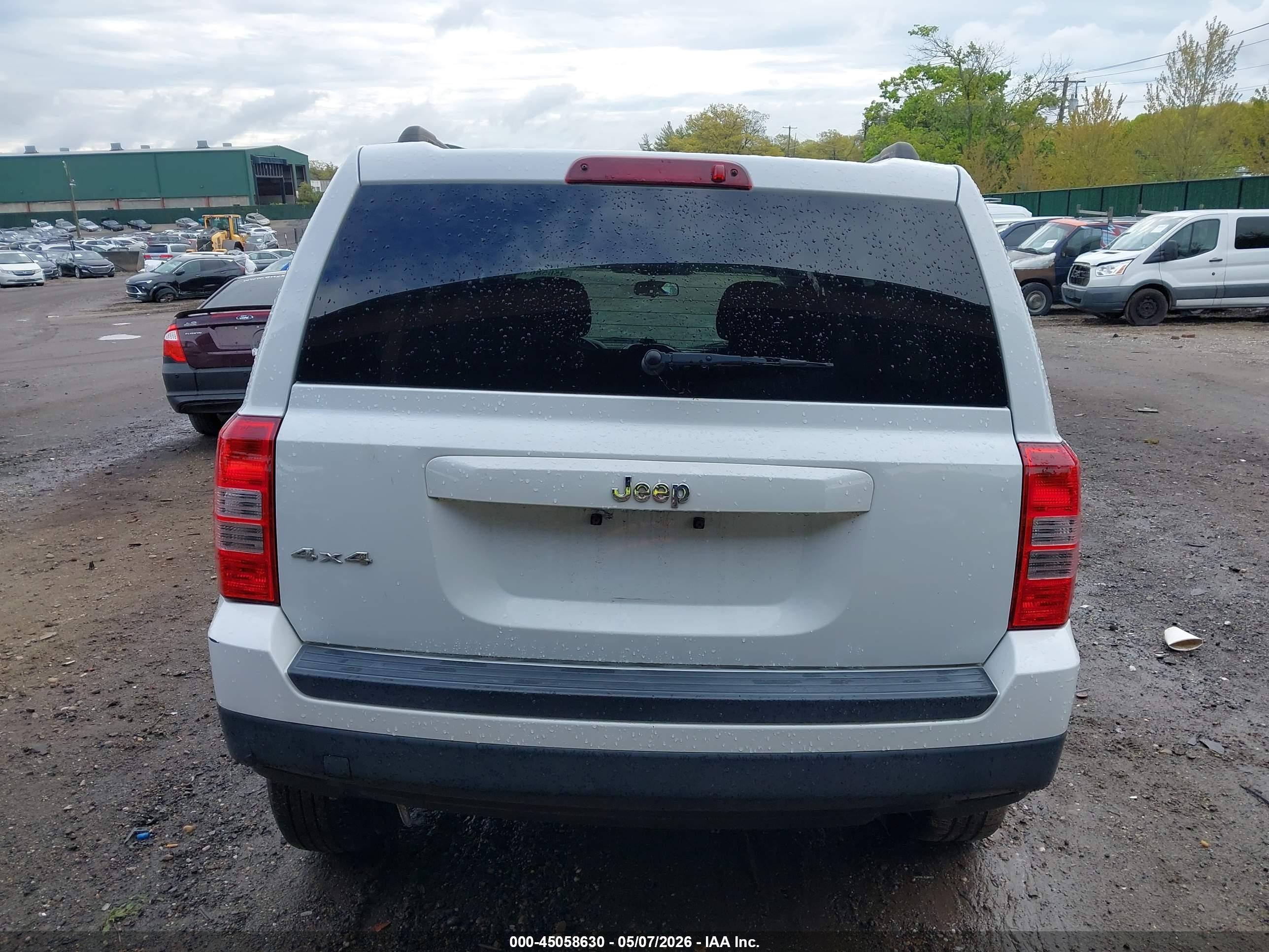 2014 Jeep Patriot Sport White vin: 1C4NJRBBXED808684