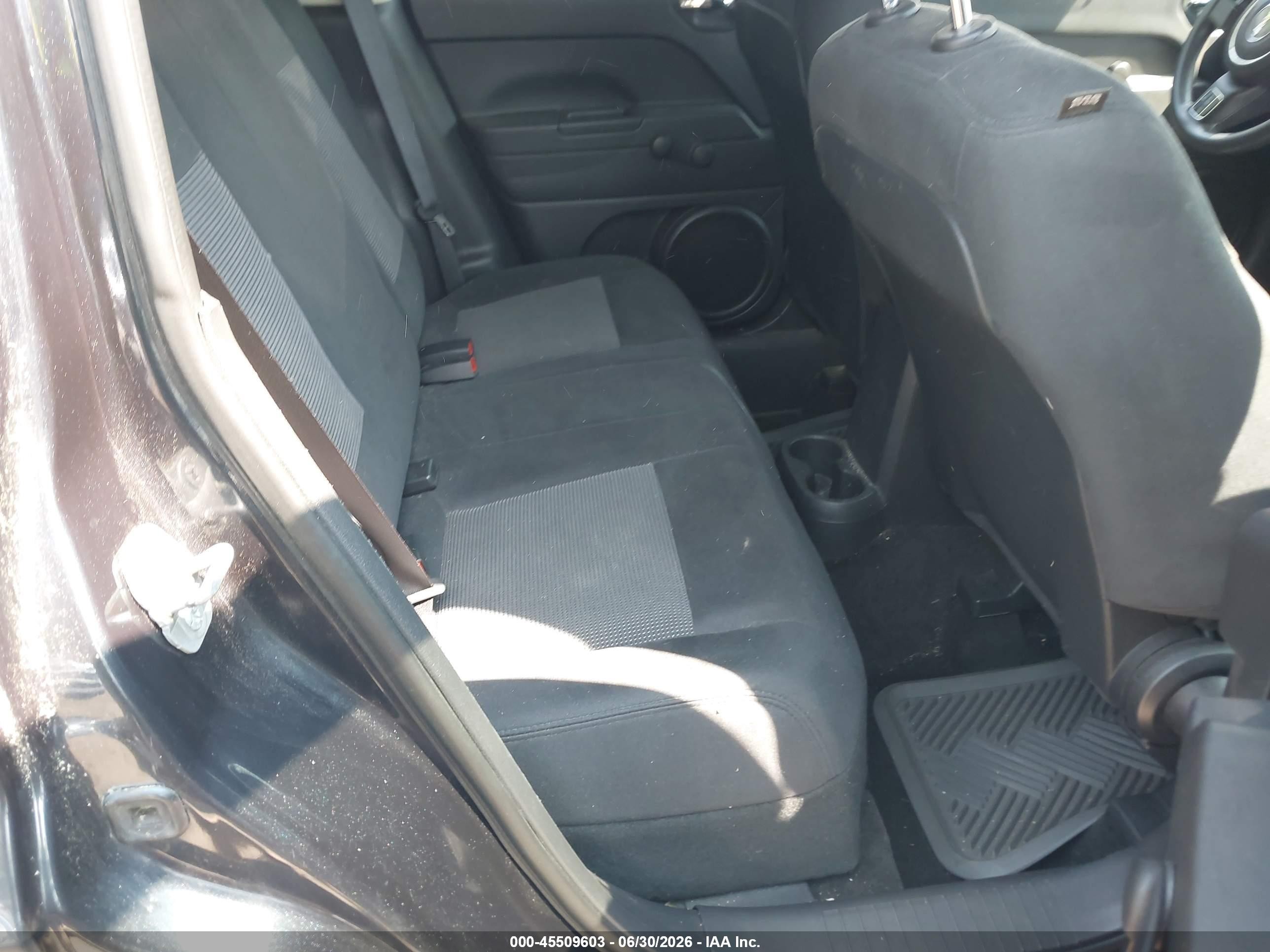 2014 Jeep Patriot Sport Gray vin: 1C4NJRBBXED852877