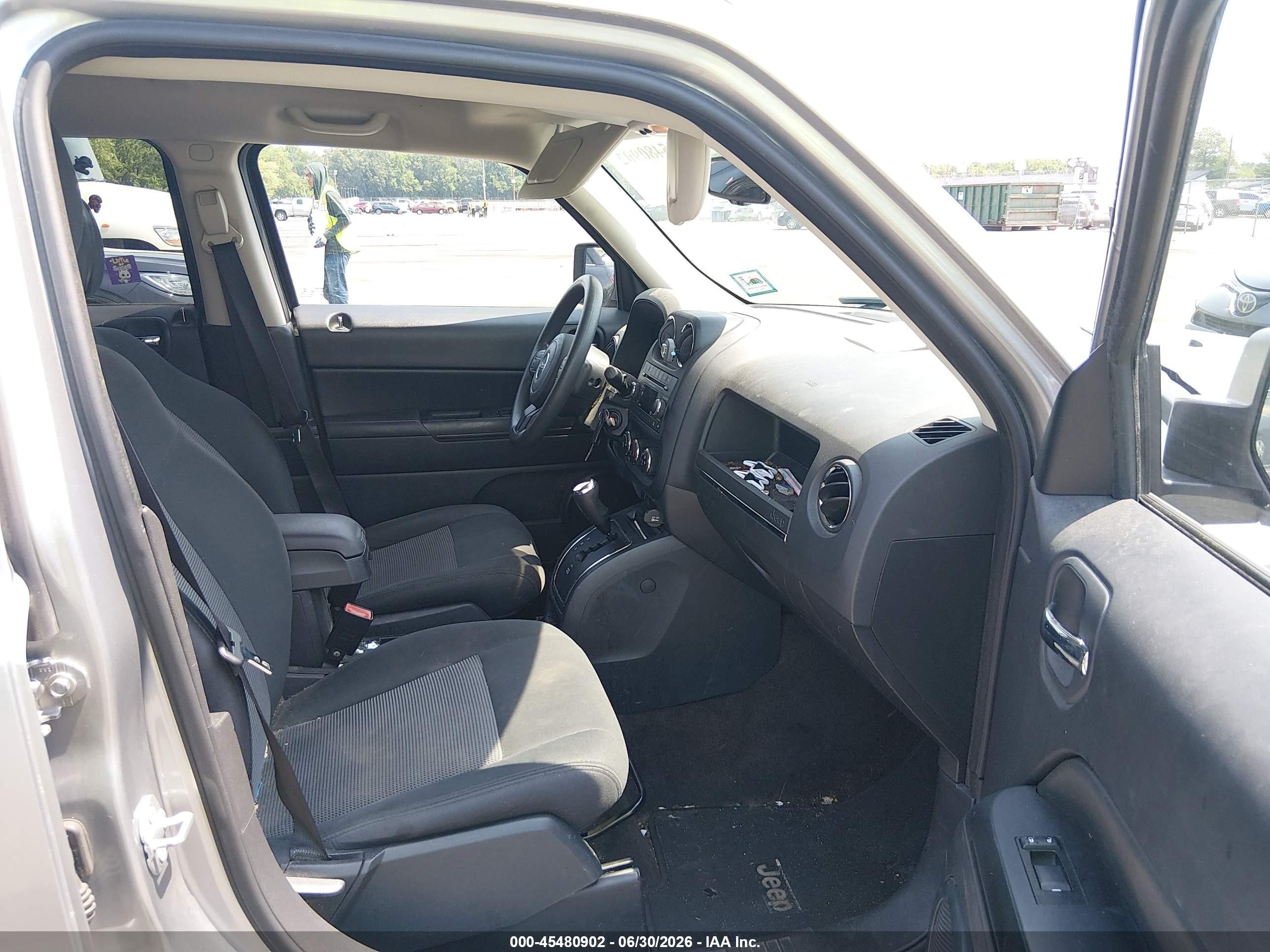 2015 Jeep Patriot Sport Silver vin: 1C4NJRBBXFD317341